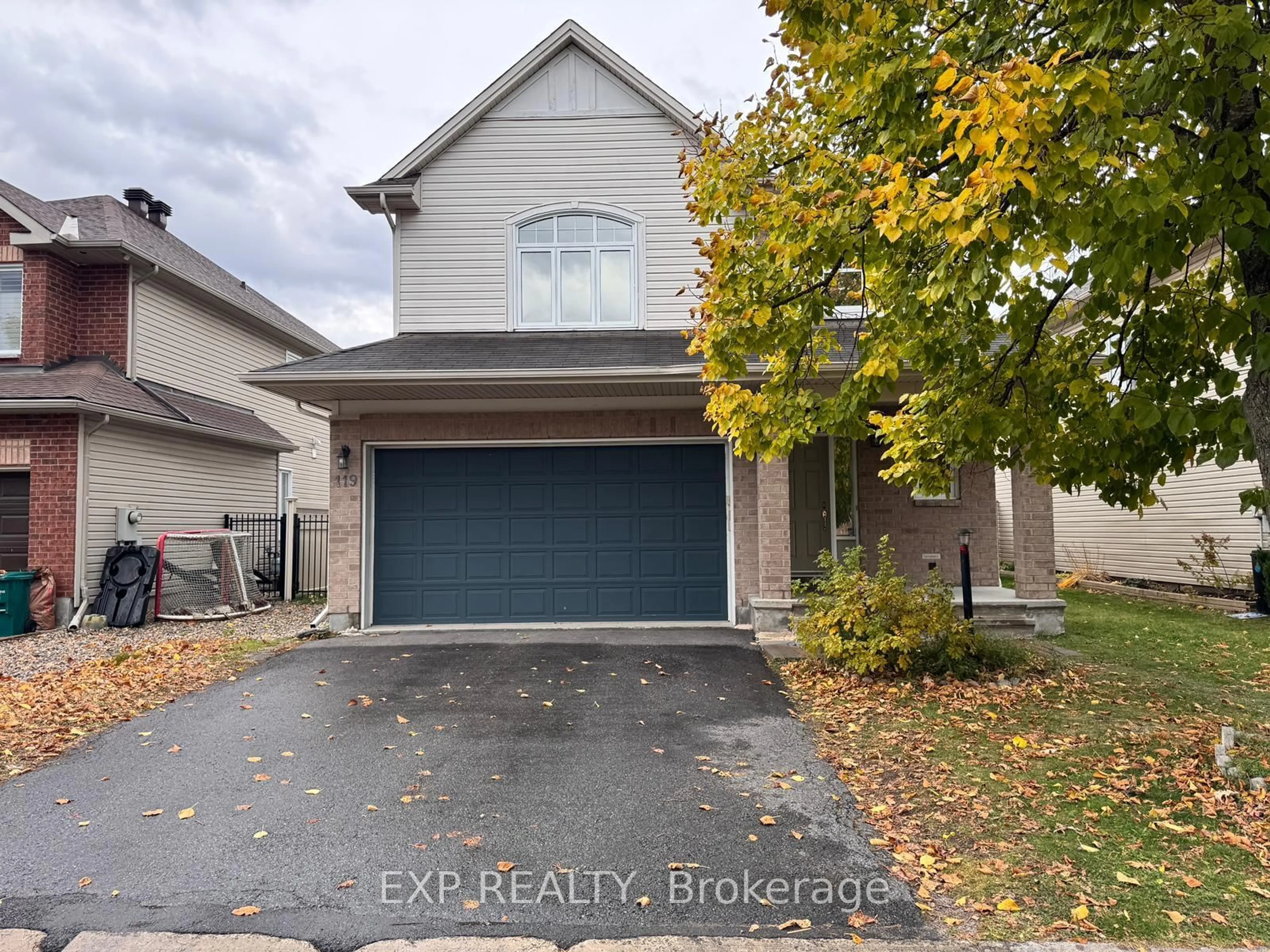 A pic from outside/outdoor area/front of a property/back of a property/a pic from drone, street for 119 Anfield Cres, Barrhaven Ontario K2G 7B7