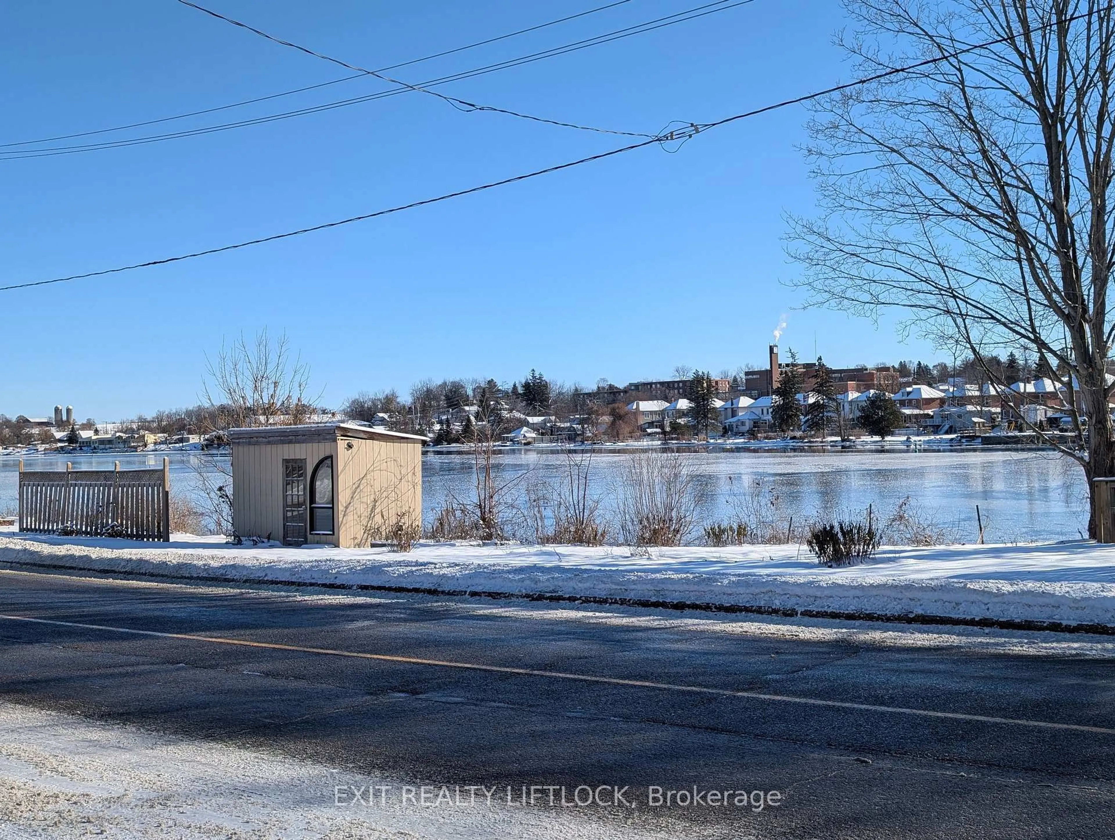 A pic from outside/outdoor area/front of a property/back of a property/a pic from drone, street for 202 Queen St, Trent Hills Ontario K0L 1L0