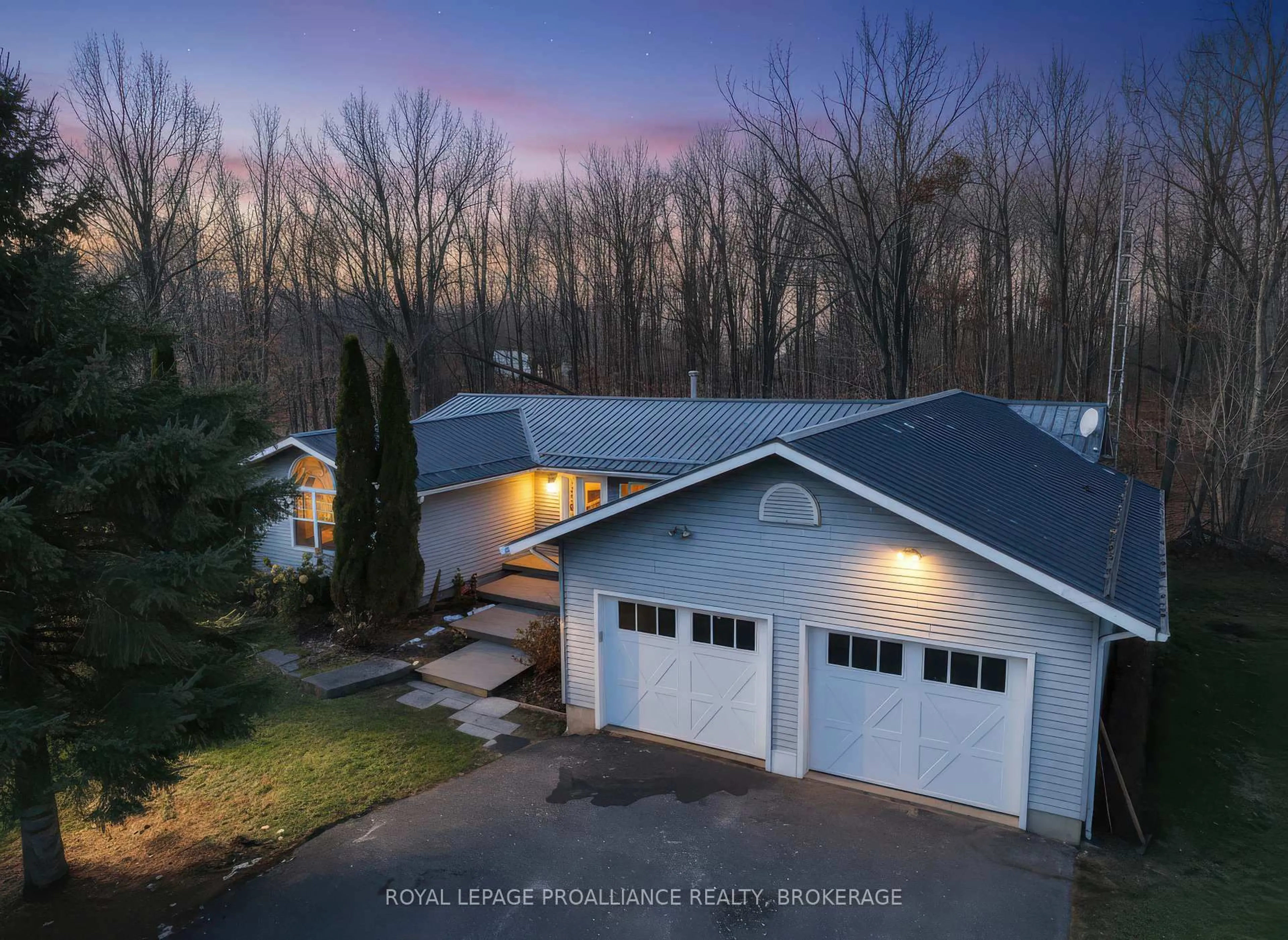 A pic from outside/outdoor area/front of a property/back of a property/a pic from drone, unknown for 4469 Larry York Rd, Battersea Ontario K0H 1H0