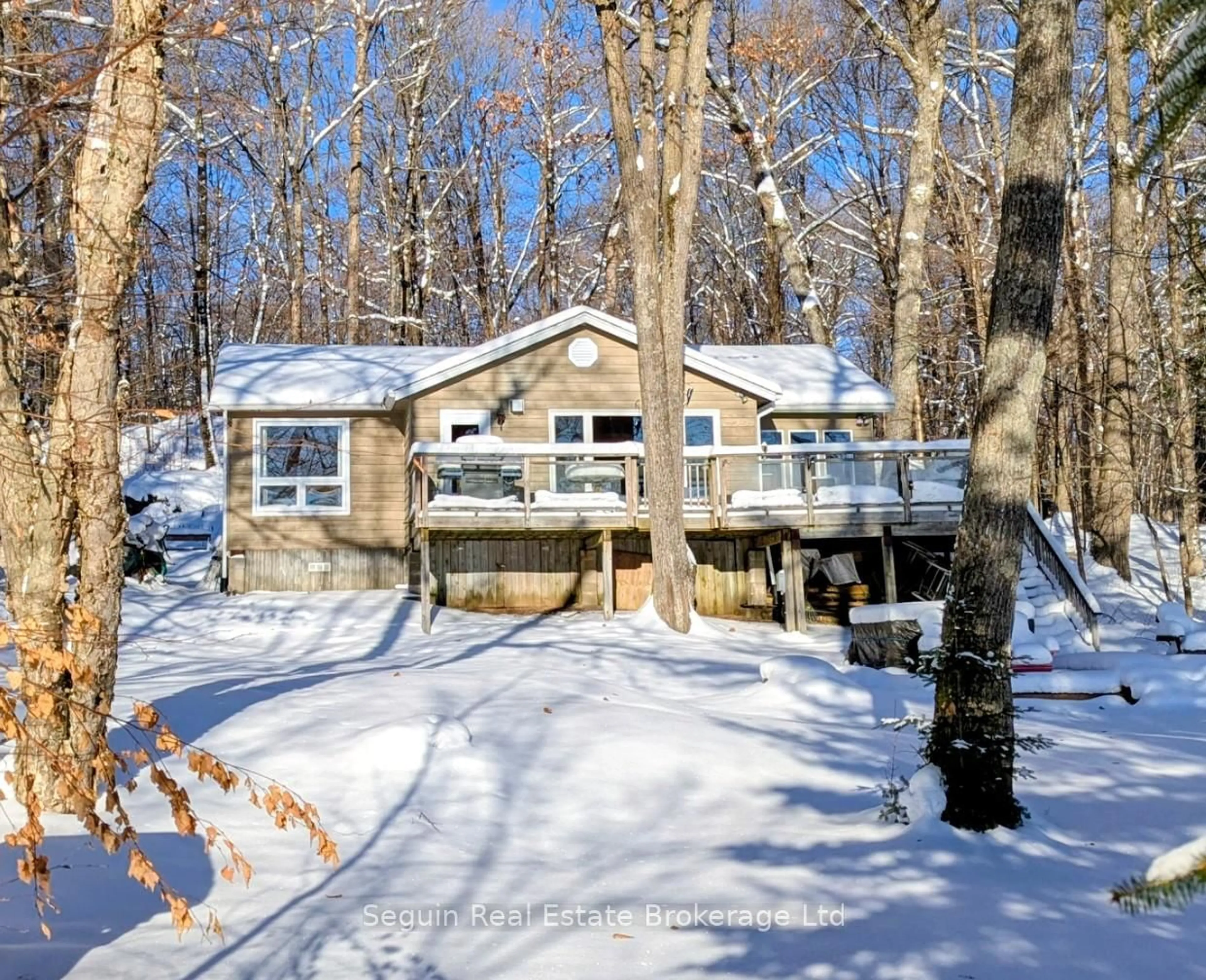 Home with vinyl exterior material, unknown for 151 Sugar Lake Rd, Seguin Ontario P2A 0B6