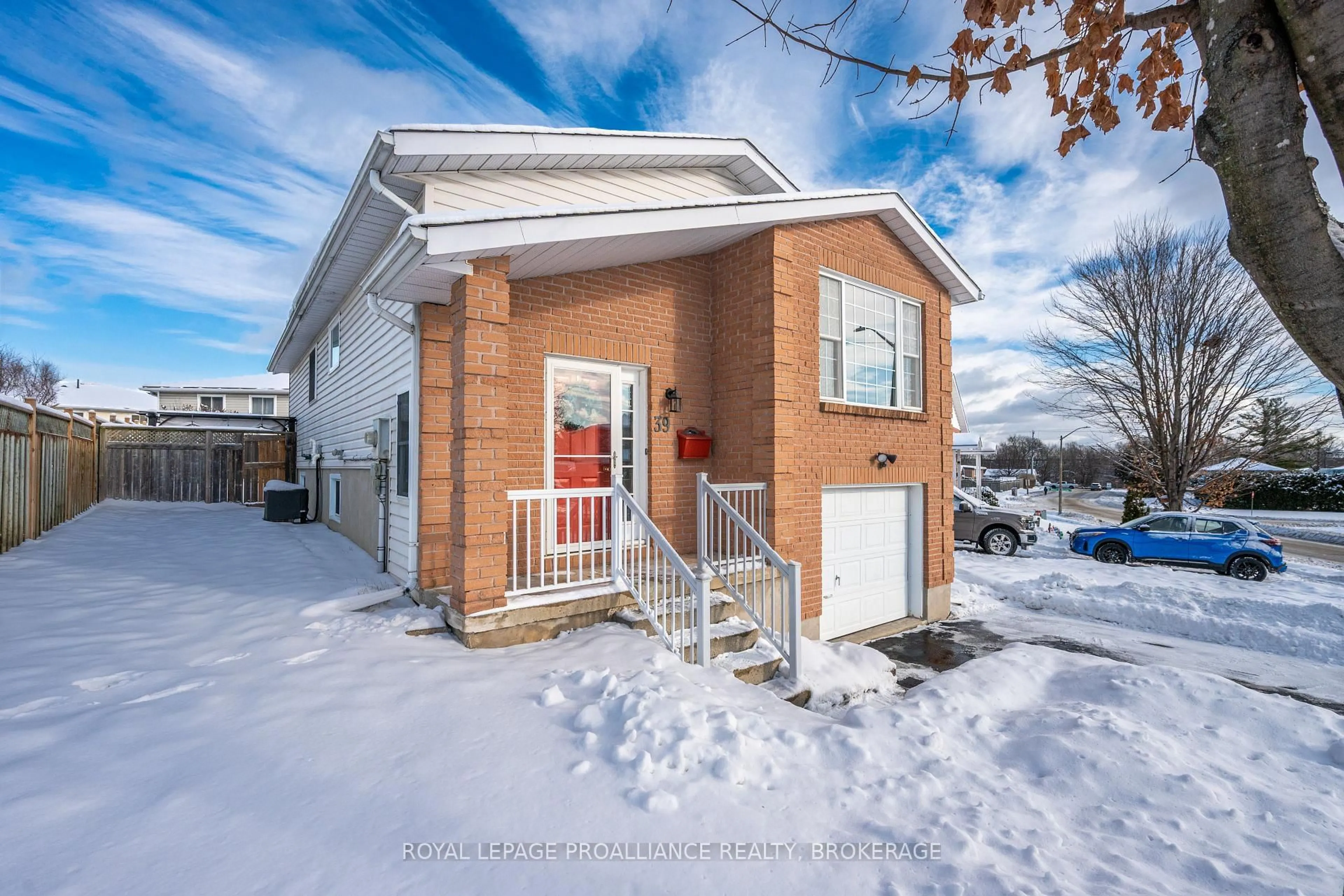 Home with brick exterior material, unknown for 39 Esdon St, Kingston Ontario K7K 6Z7