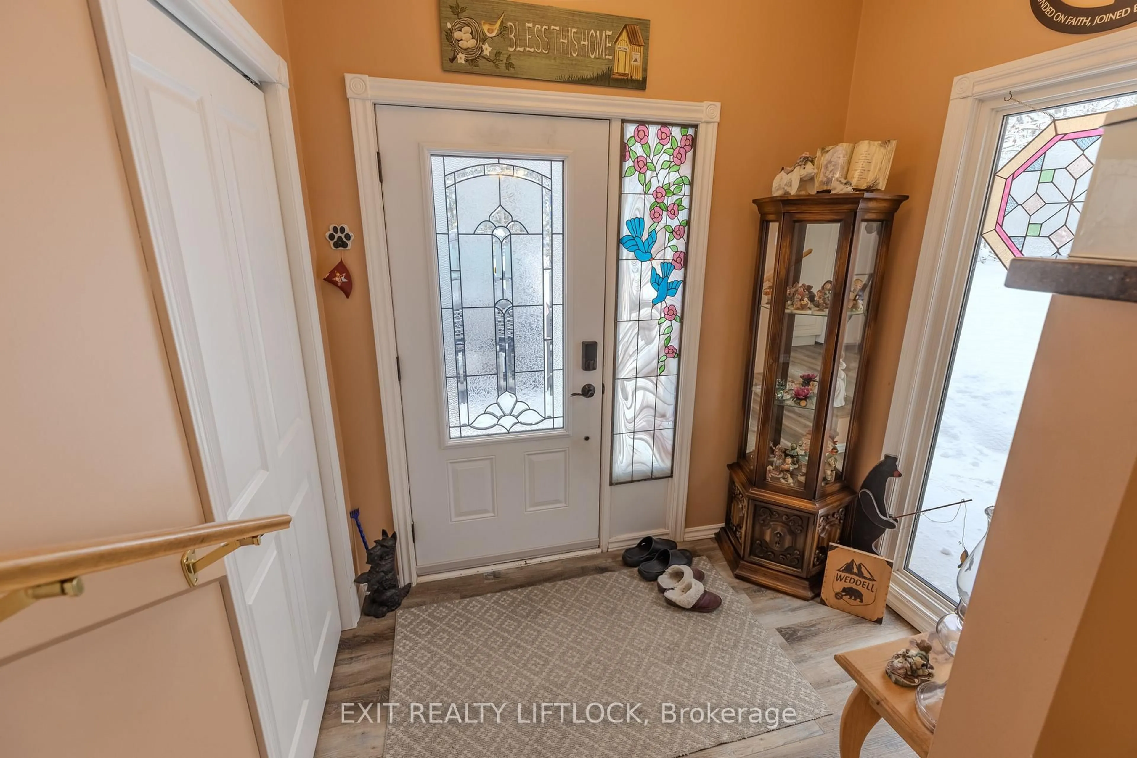 Indoor entryway for 178 Adam & Eve Rd, Trent Lakes Ontario K0L 1J0