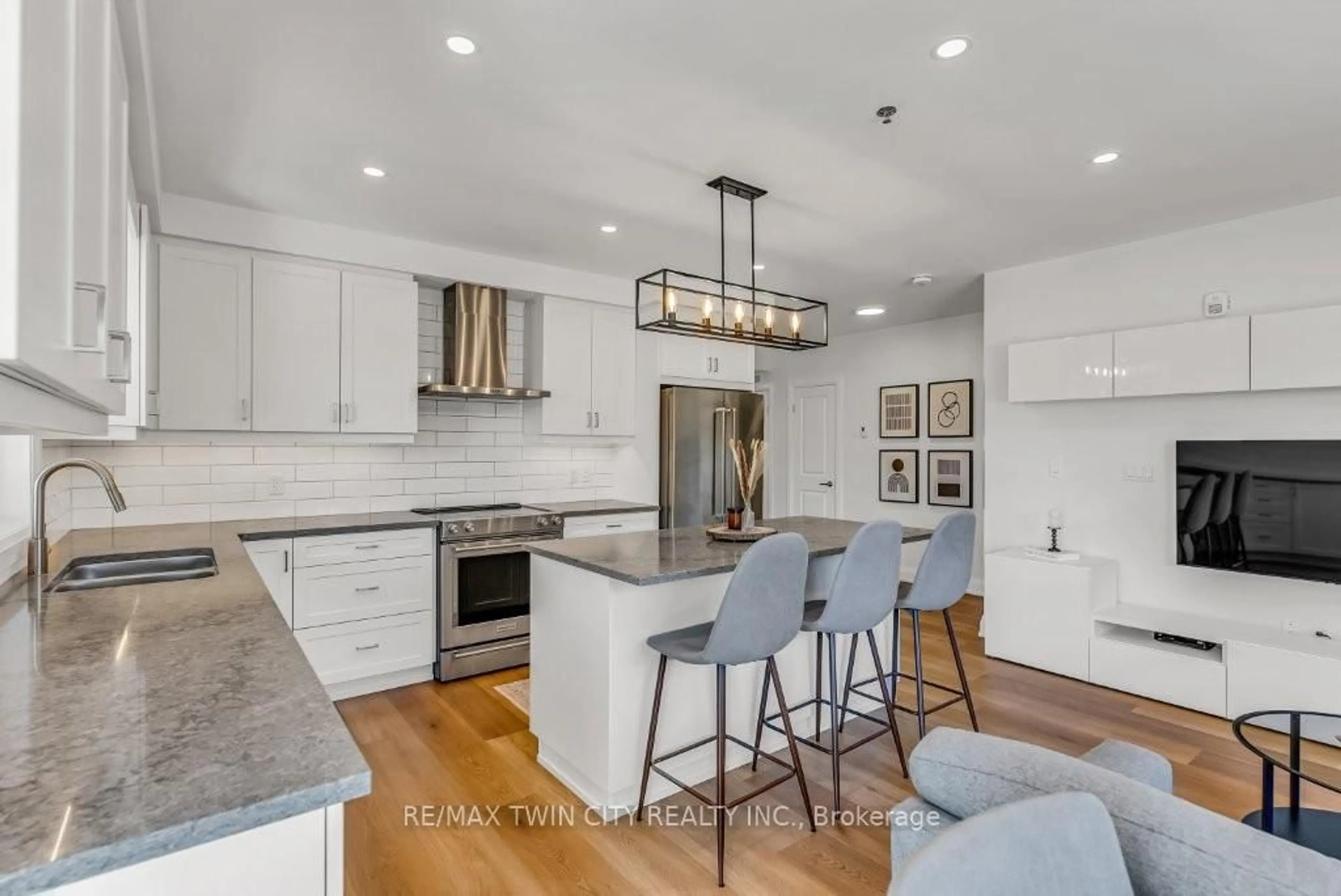 Open concept kitchen, unknown for 247 Grey Silo Rd #102, Waterloo Ontario N2K 0G7