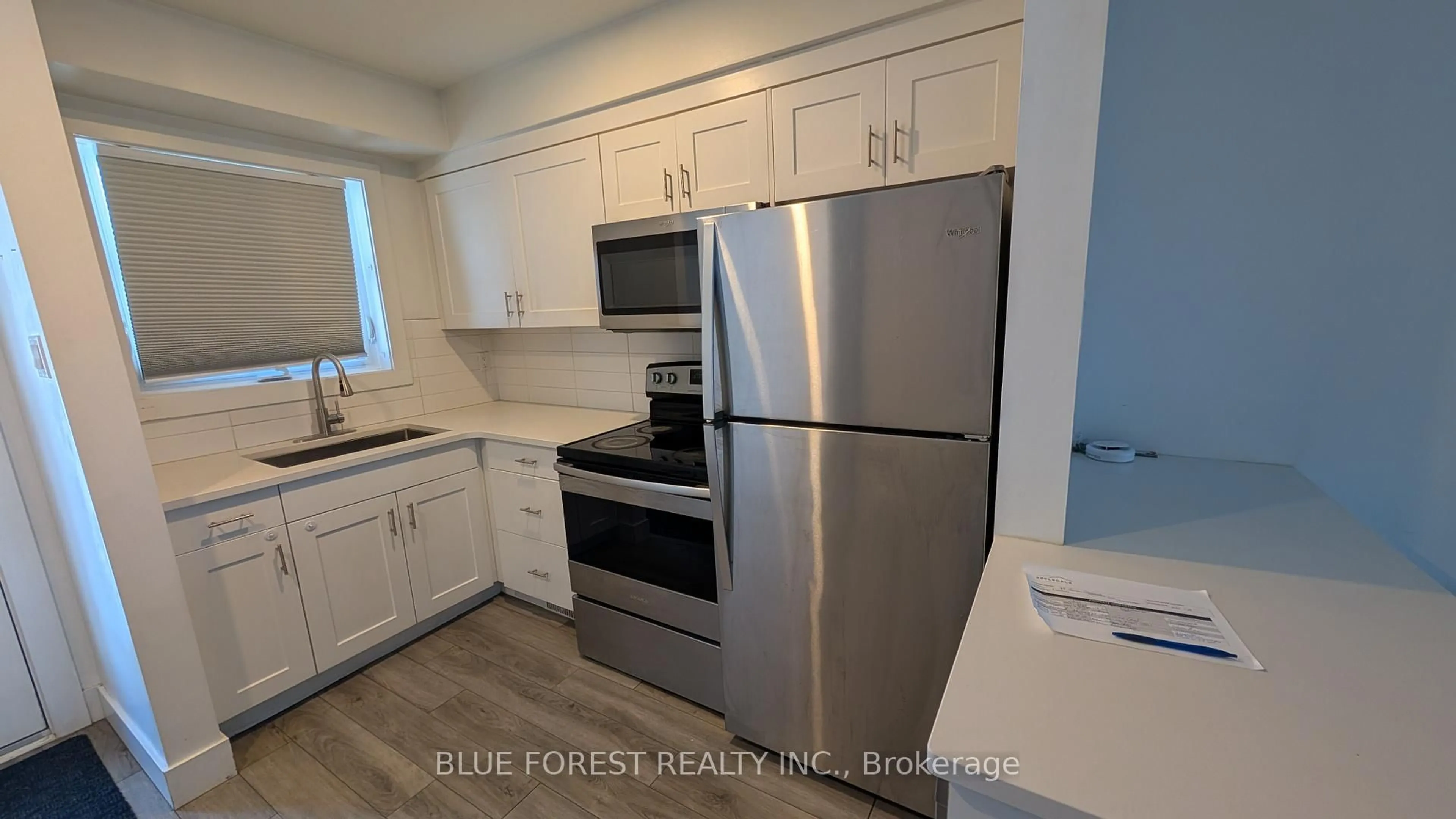 Standard kitchen, unknown for 49 Toulon Cres, London East Ontario N6V 1J4