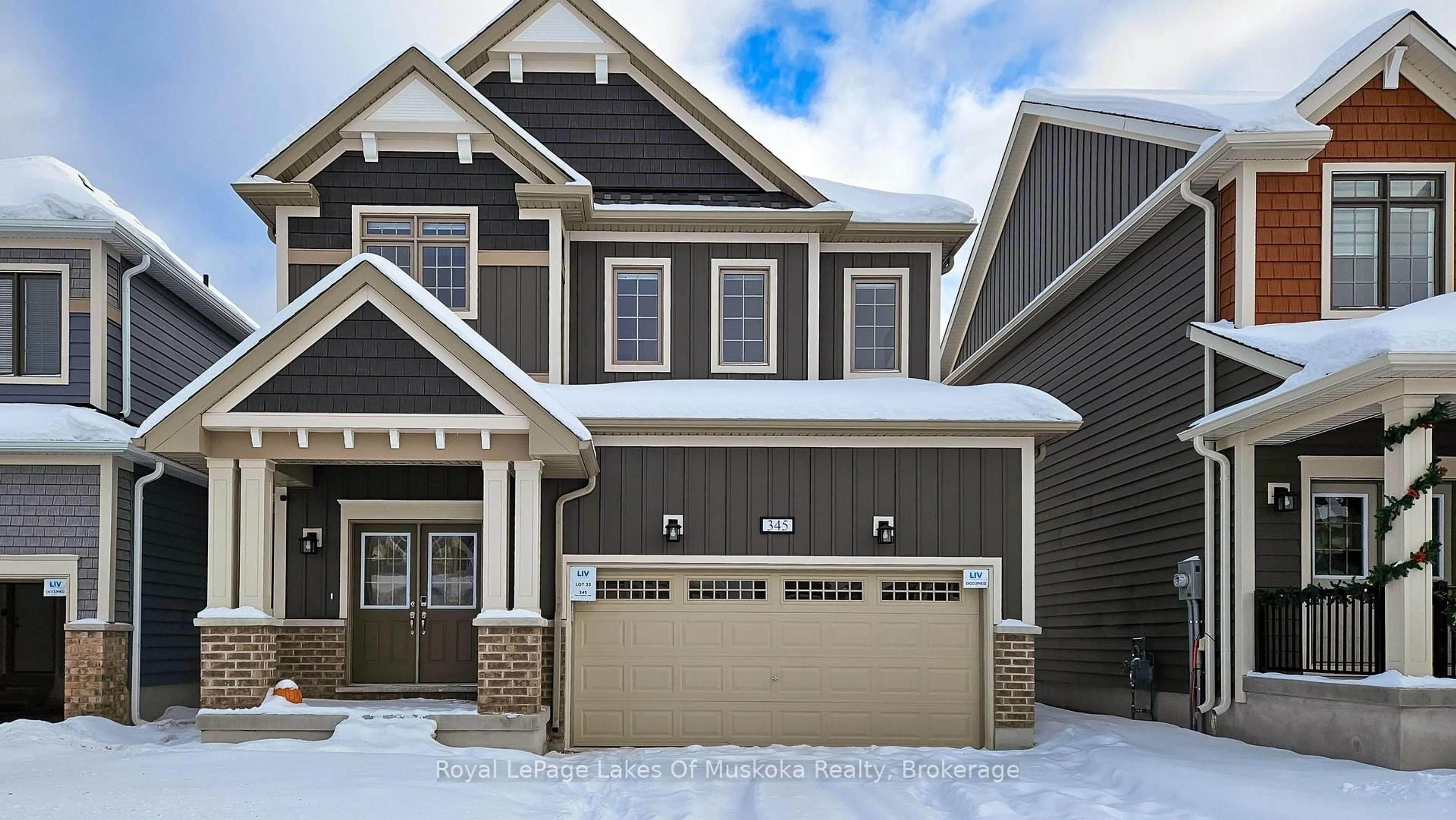 Home with vinyl exterior material, street for 345 Mceachern Lane, Gravenhurst Ontario P1P 0H8