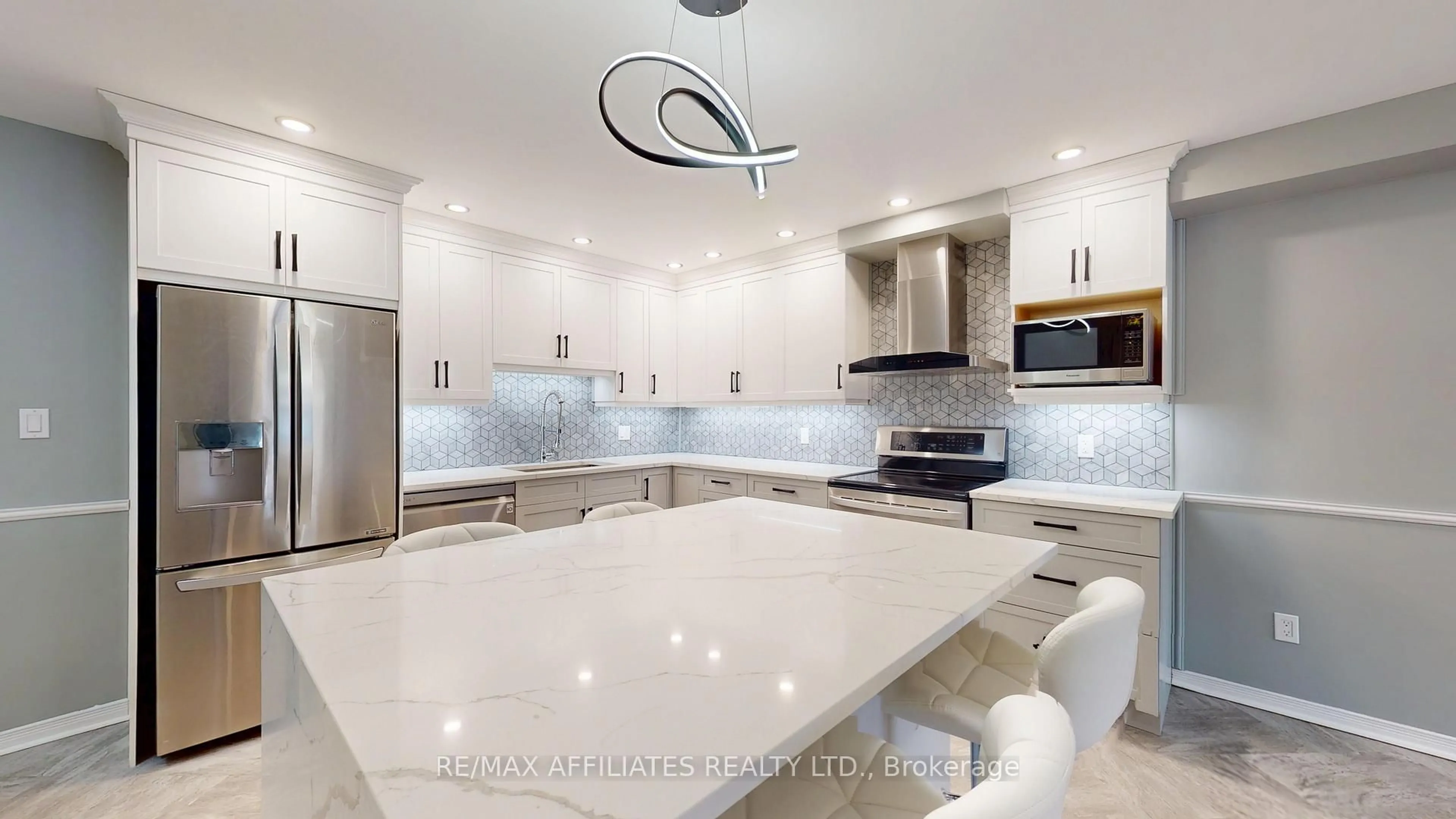 Contemporary kitchen, ceramic/tile floor for 21 Liston Ave #403, Brockville Ontario K6V 7B3