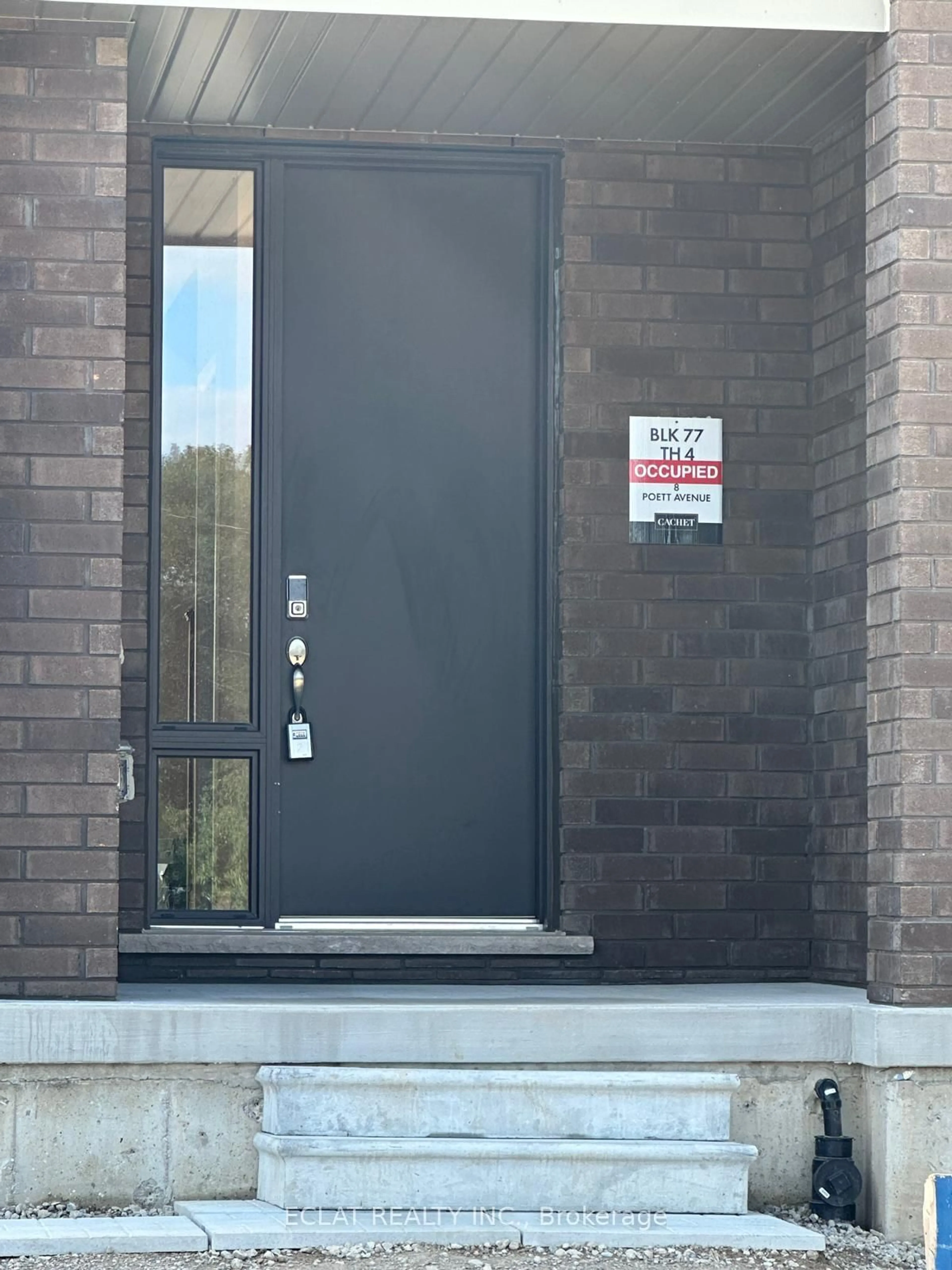 Indoor entryway for 8 Poett Ave, Stratford Ontario N5A 0M2