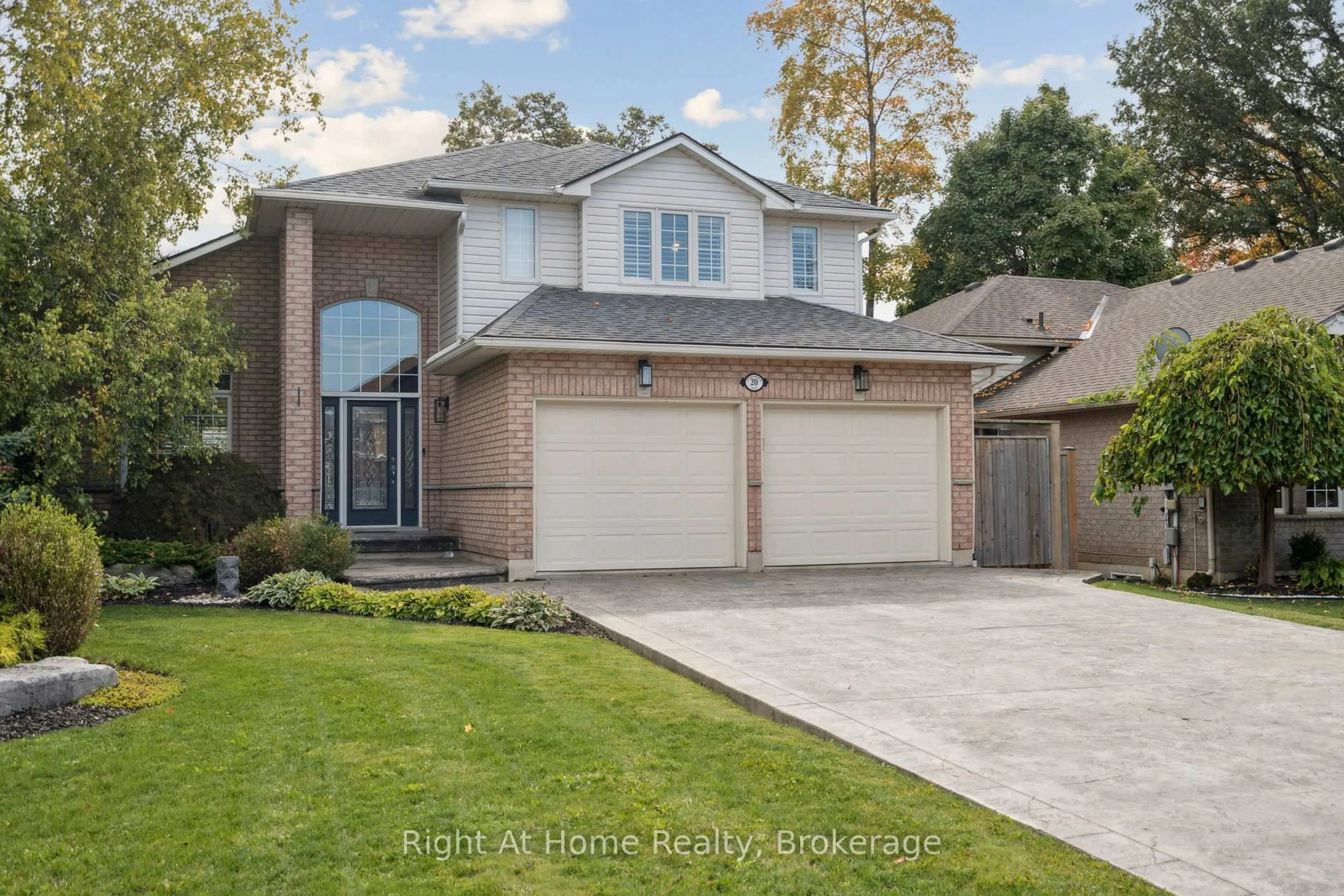 Home with brick exterior material, street for 20 Scottswood Lane, Haldimand Ontario N3W 2M4