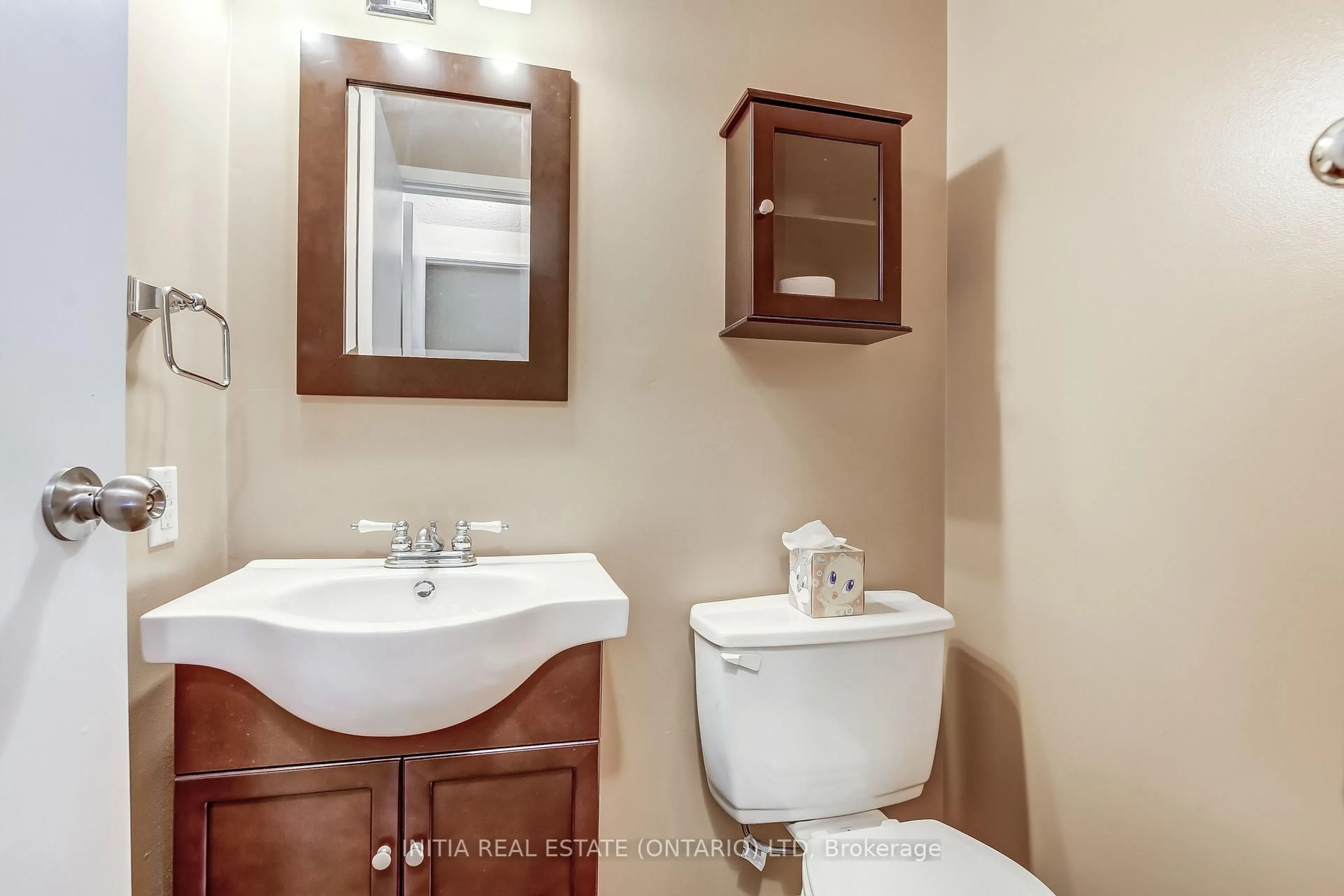 Standard bathroom, ceramic/tile floor for 320 Westminster Ave #62, London South Ontario N6C 5H5
