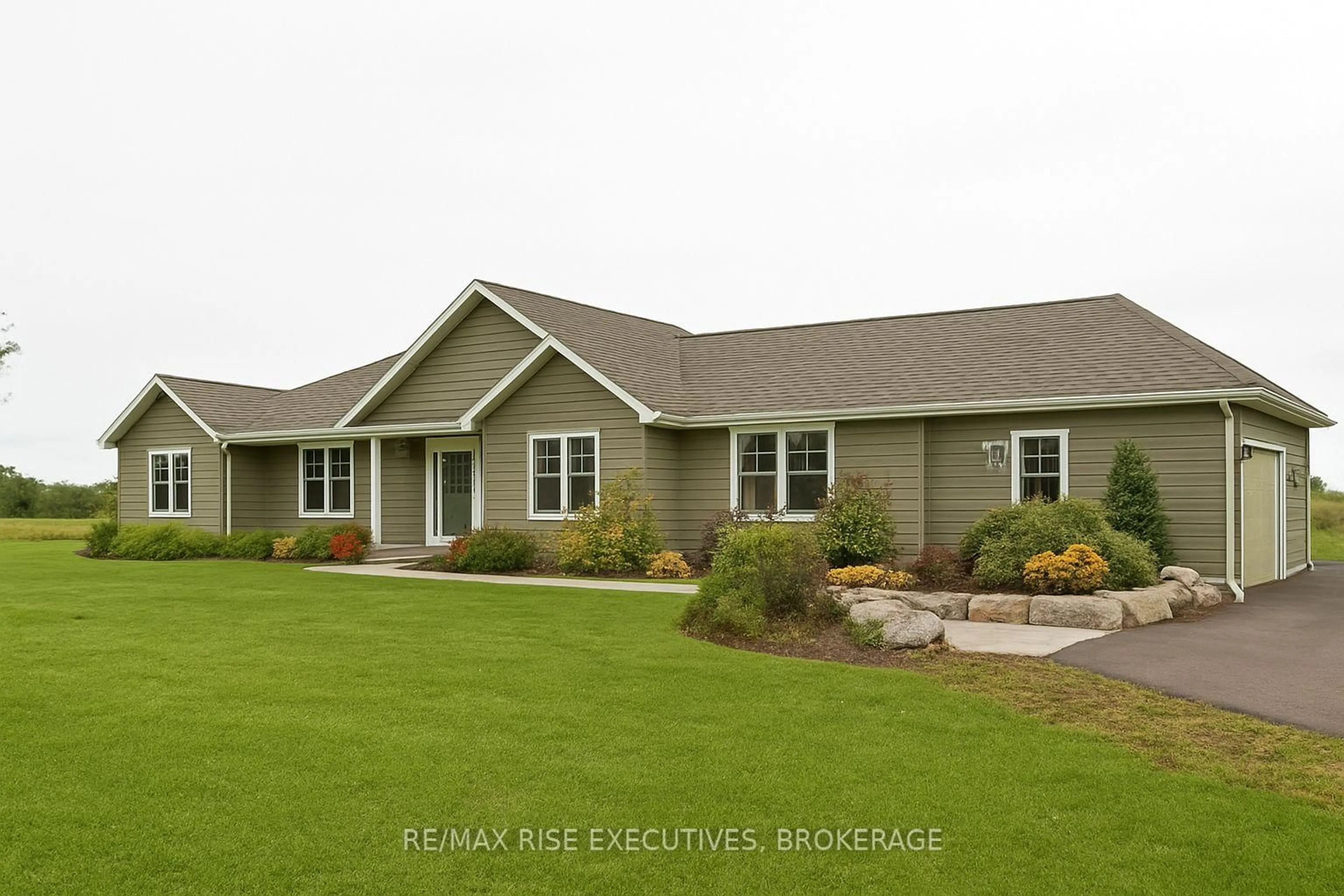 Home with vinyl exterior material, unknown for 281 Gilead Rd, Prince Edward County Ontario K0K 1G0