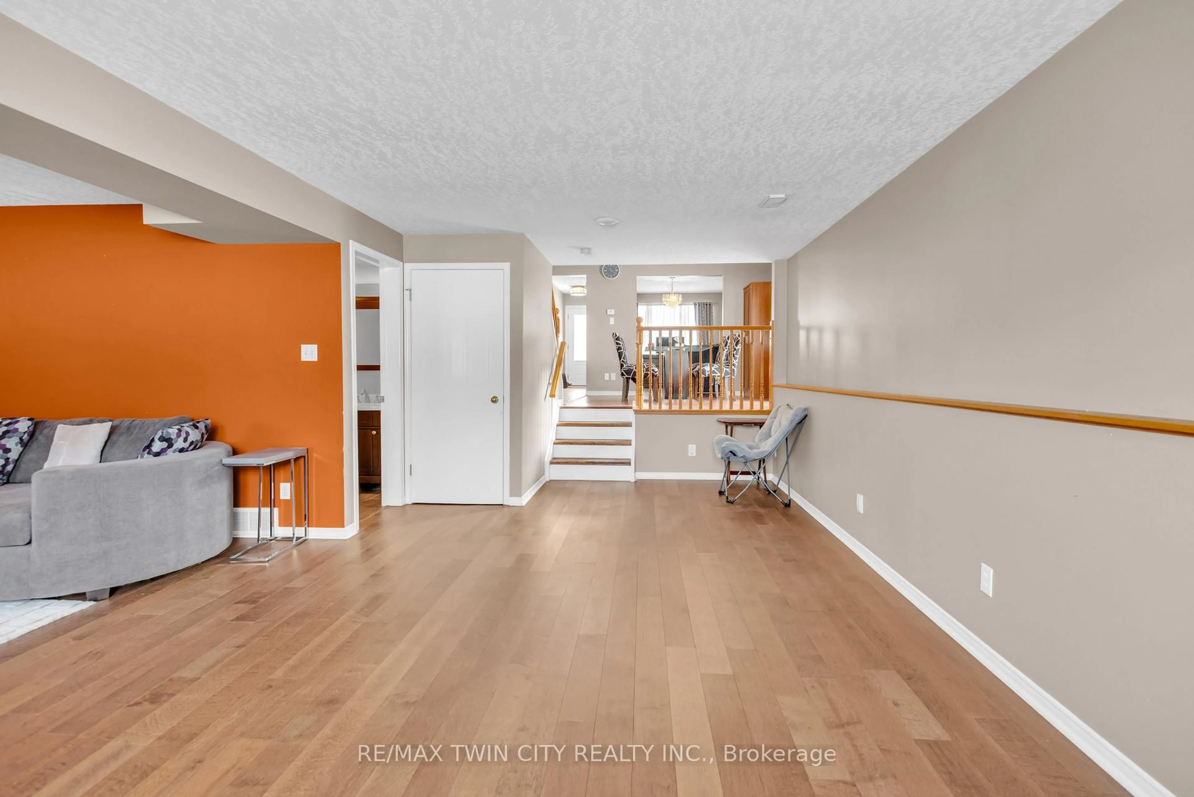 Unknown for 28 Ridgeway Cres, Kitchener Ontario N2E 3M3