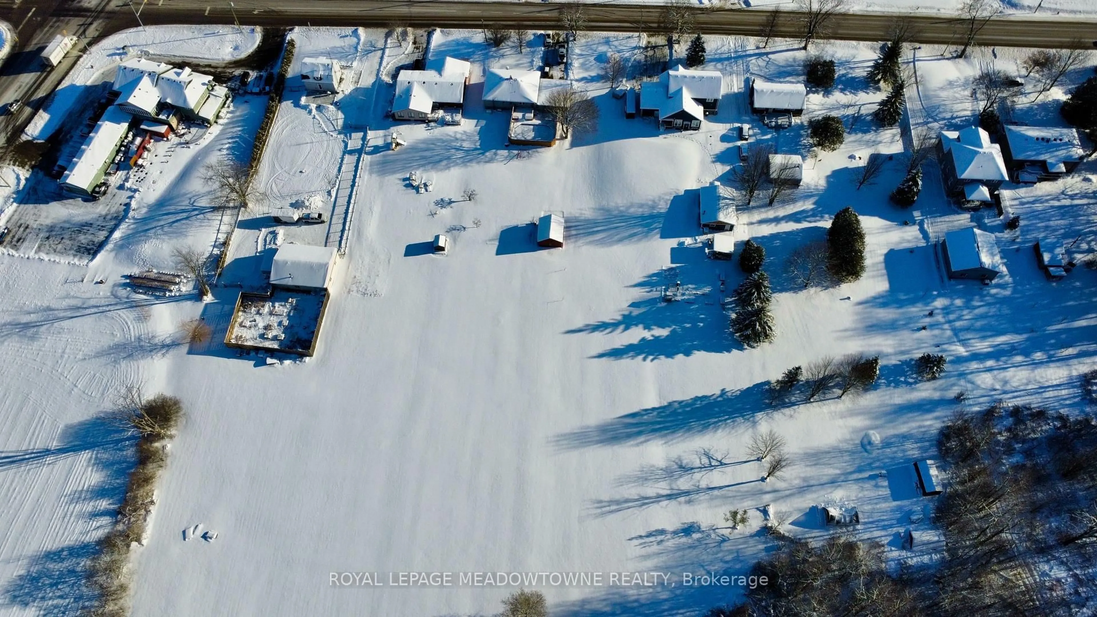 A pic from outside/outdoor area/front of a property/back of a property/a pic from drone, street for 7624 Wellington Rd 51 Rd, Guelph/Eramosa Ontario N1H 6J2