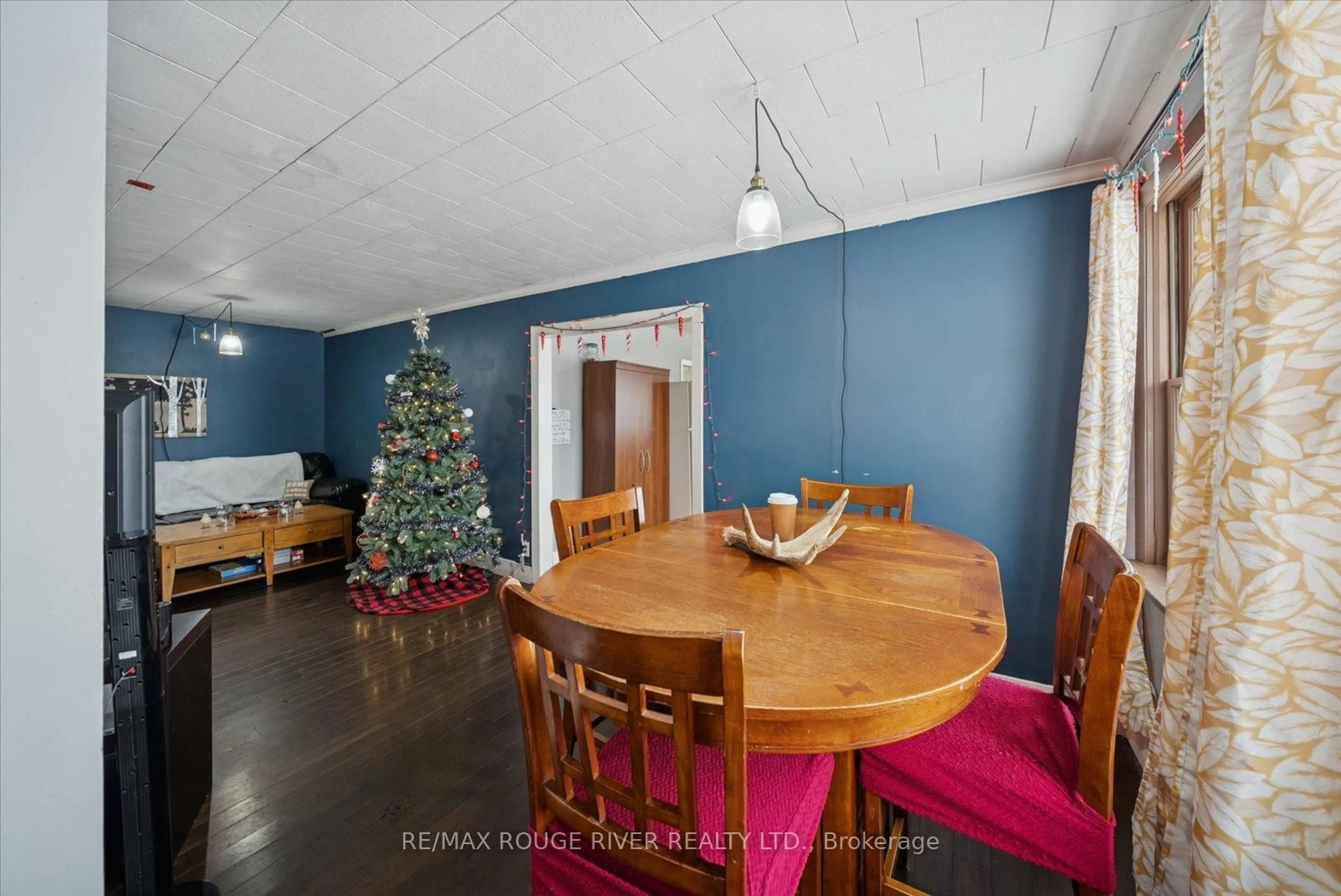Dining room, unknown for 10 Crowe Valley Crt, Limoges Ontario K0K 2M0