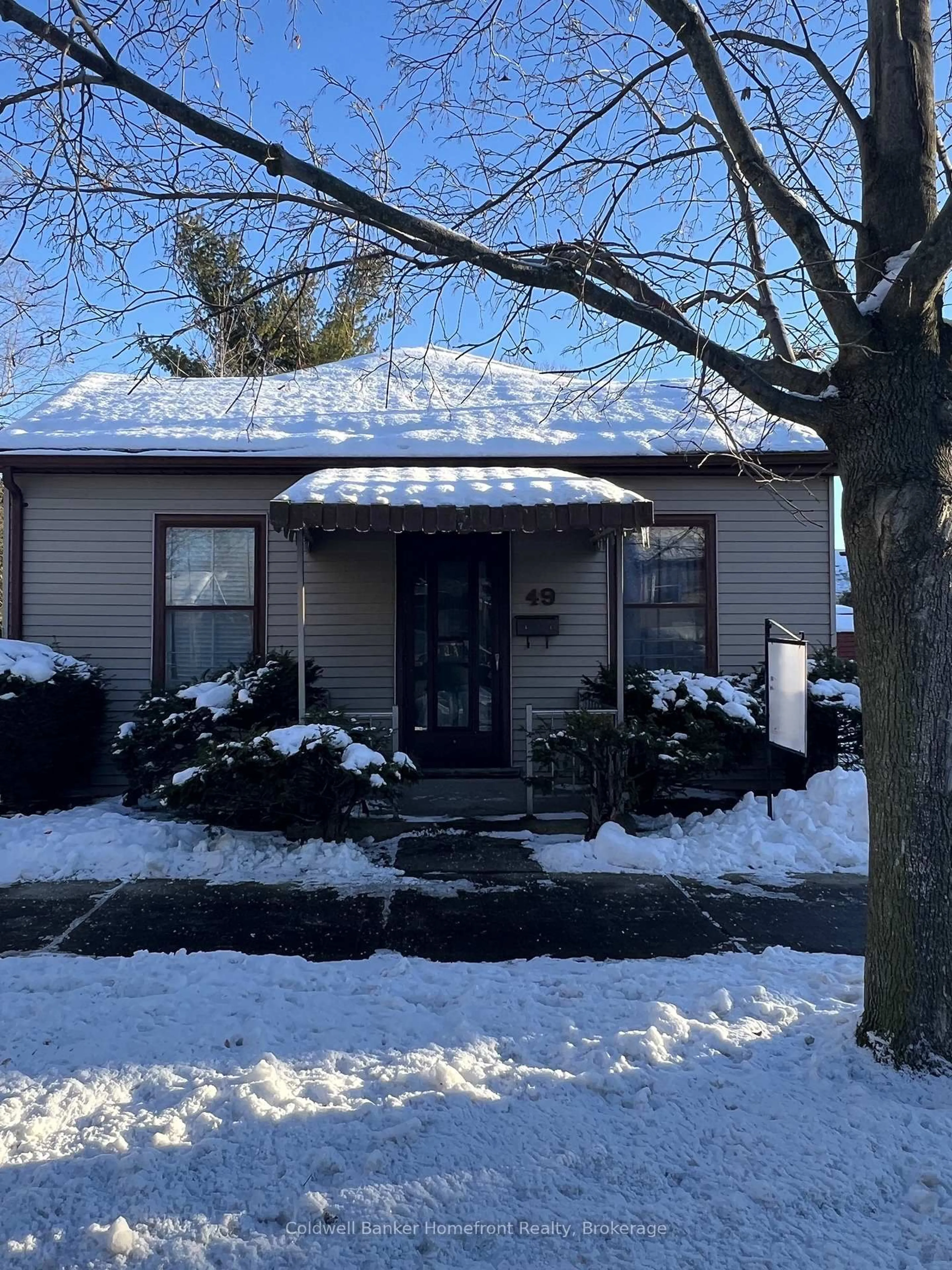 Unknown for 49 Pearl St, Brantford Ontario N3T 3N5