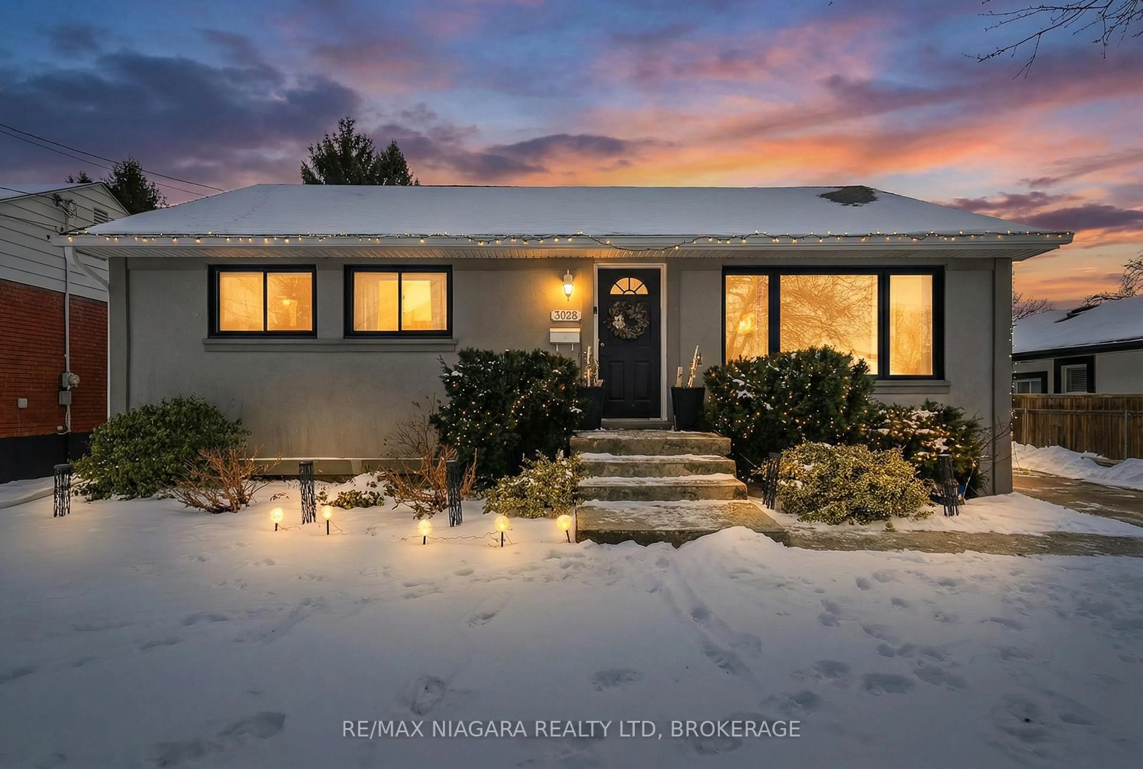 Unknown for 5928 Carman St, Niagara Falls Ontario L2J 1S1