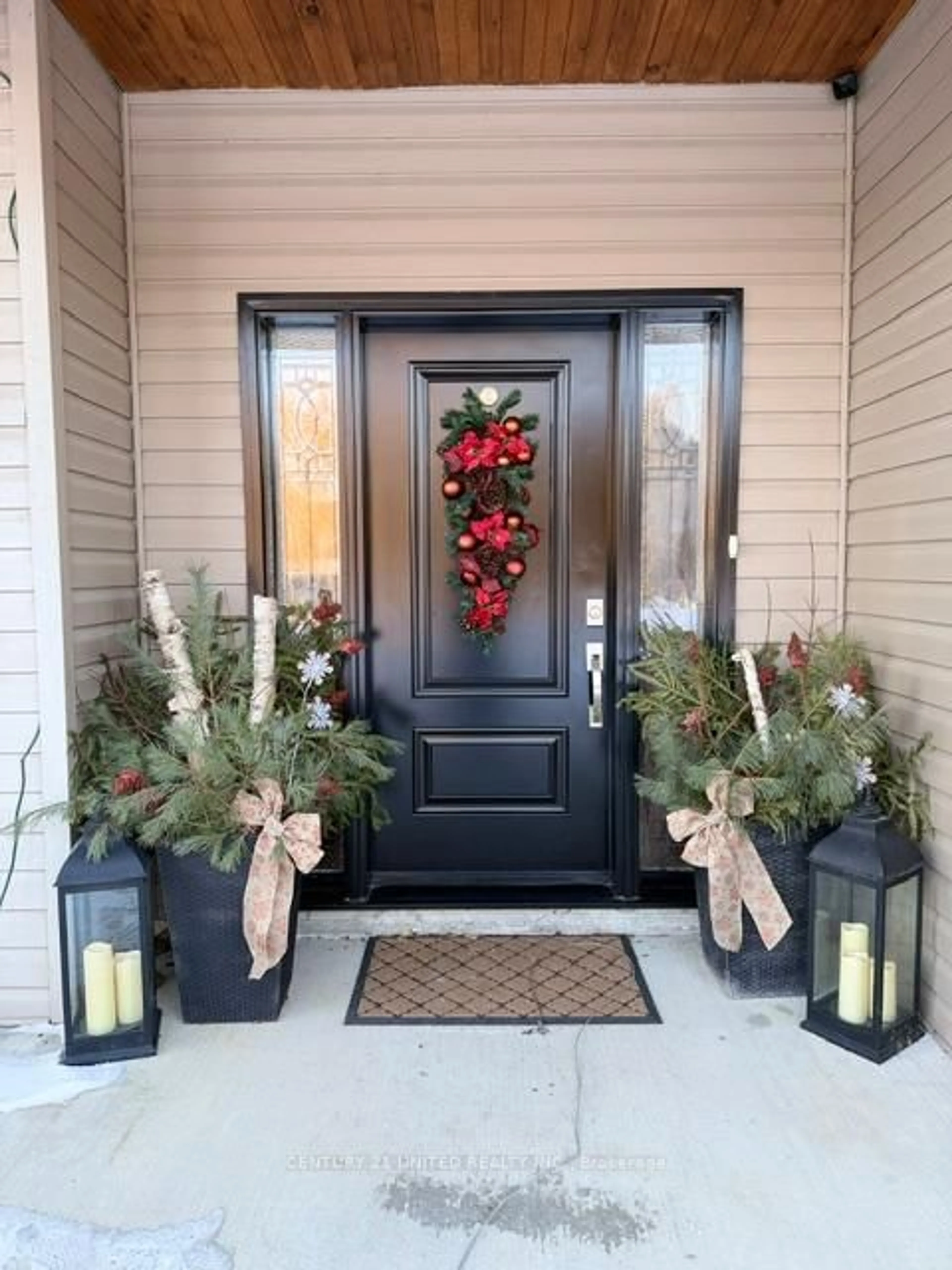 Indoor entryway for 45 Kenedon Dr, Kawartha Lakes Ontario K0L 2W0
