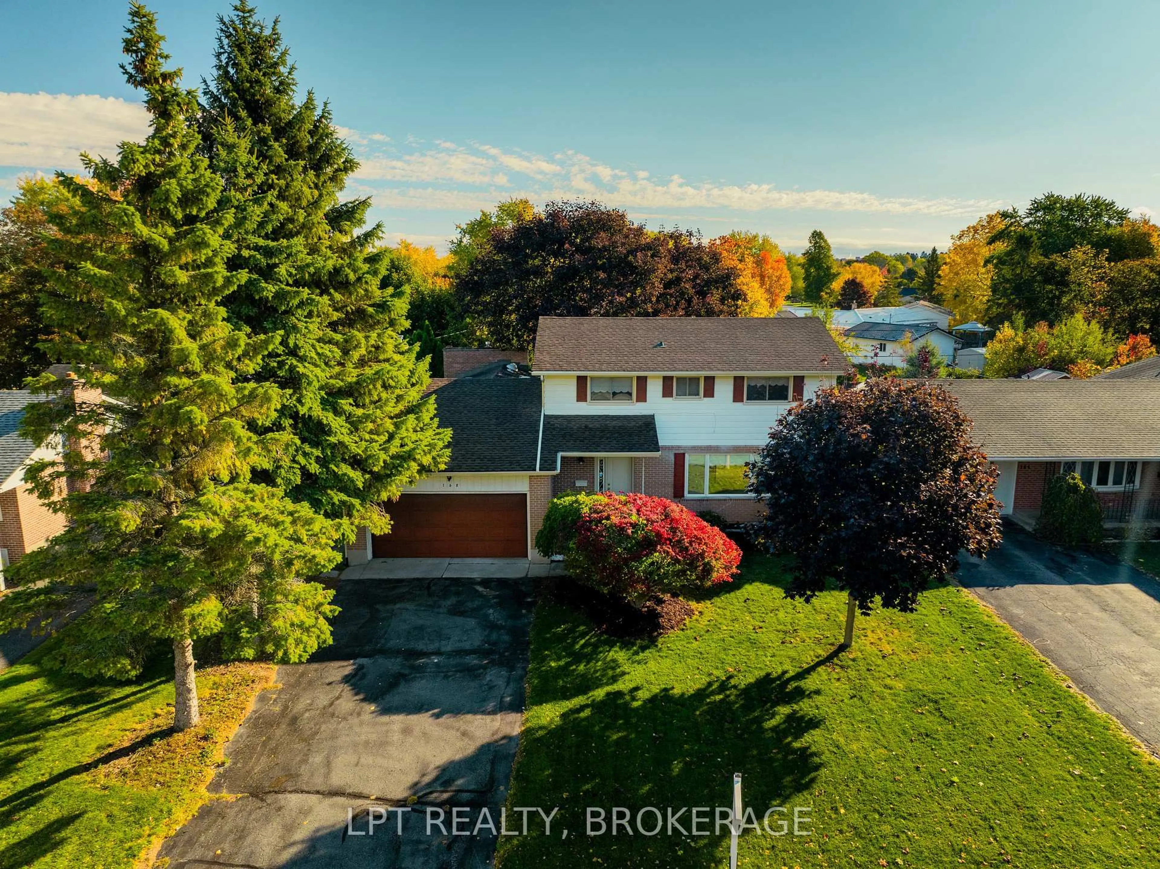 A pic from outside/outdoor area/front of a property/back of a property/a pic from drone, water/lake/river/ocean view for 168 Braemar Rd, Kingston Ontario K7M 4B8
