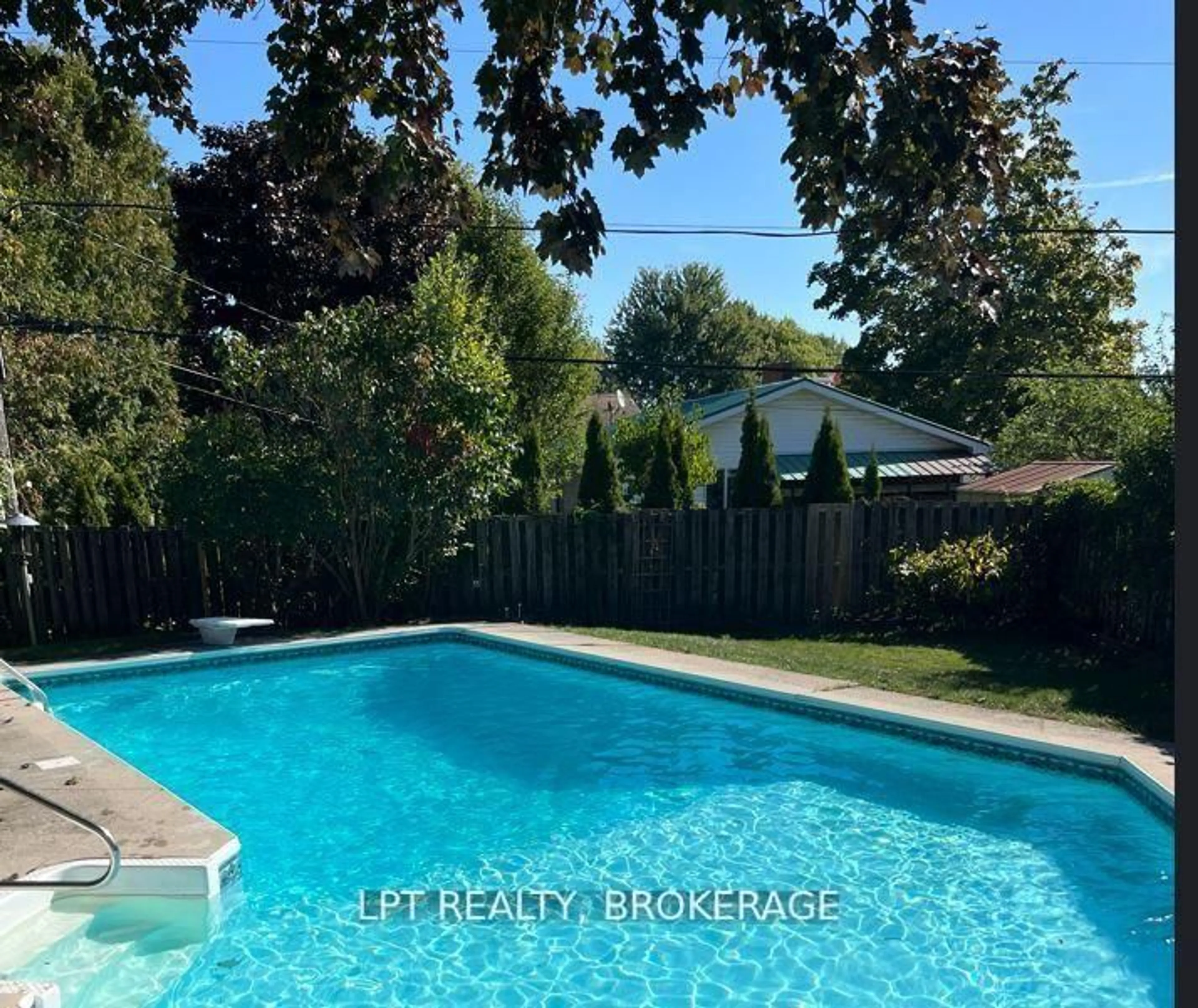 Pool for 168 Braemar Rd, Kingston Ontario K7M 4B8