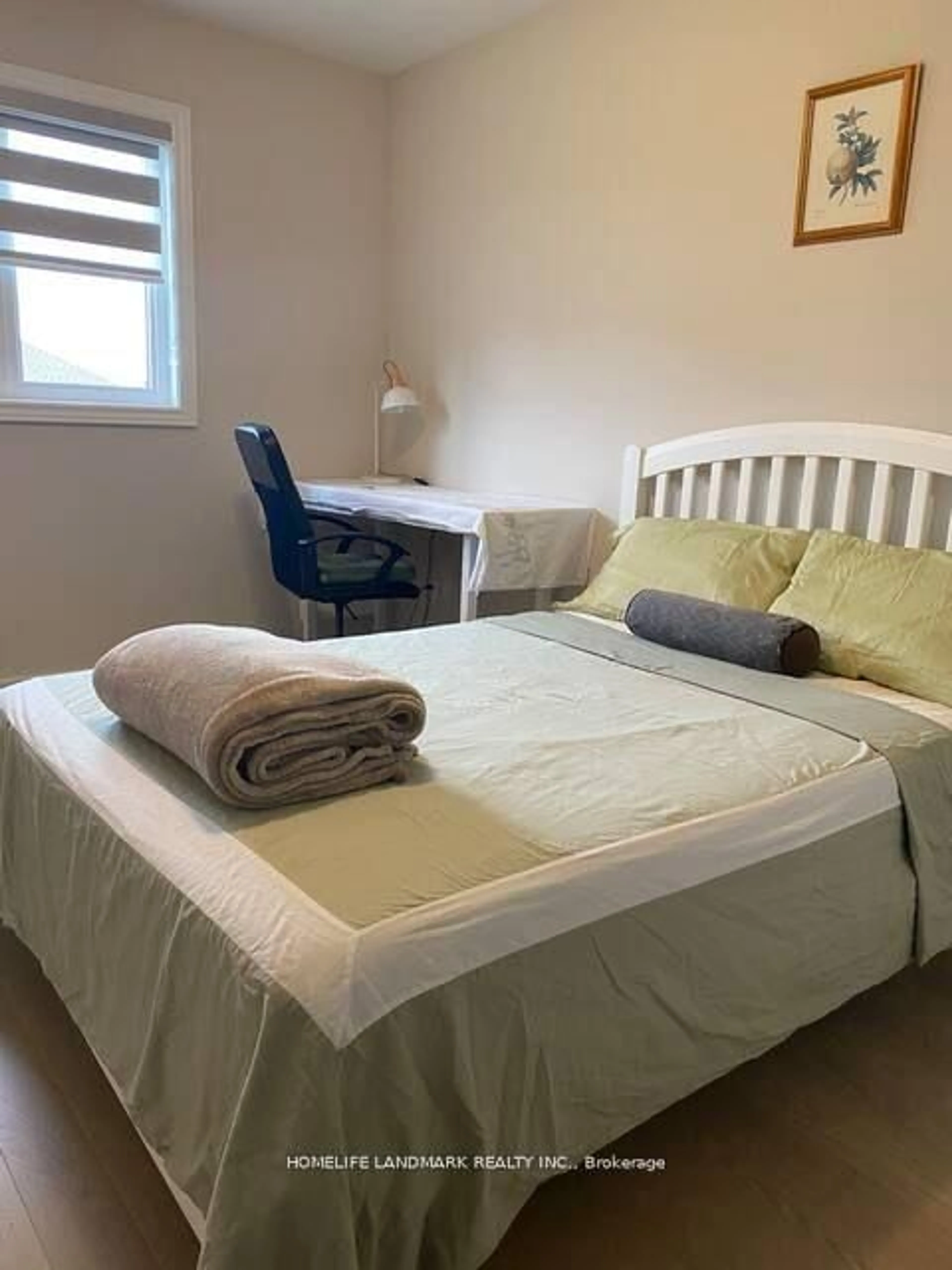 Bedroom with bed, unknown for 49 MONARCH St, Welland Ontario L3C 0E6