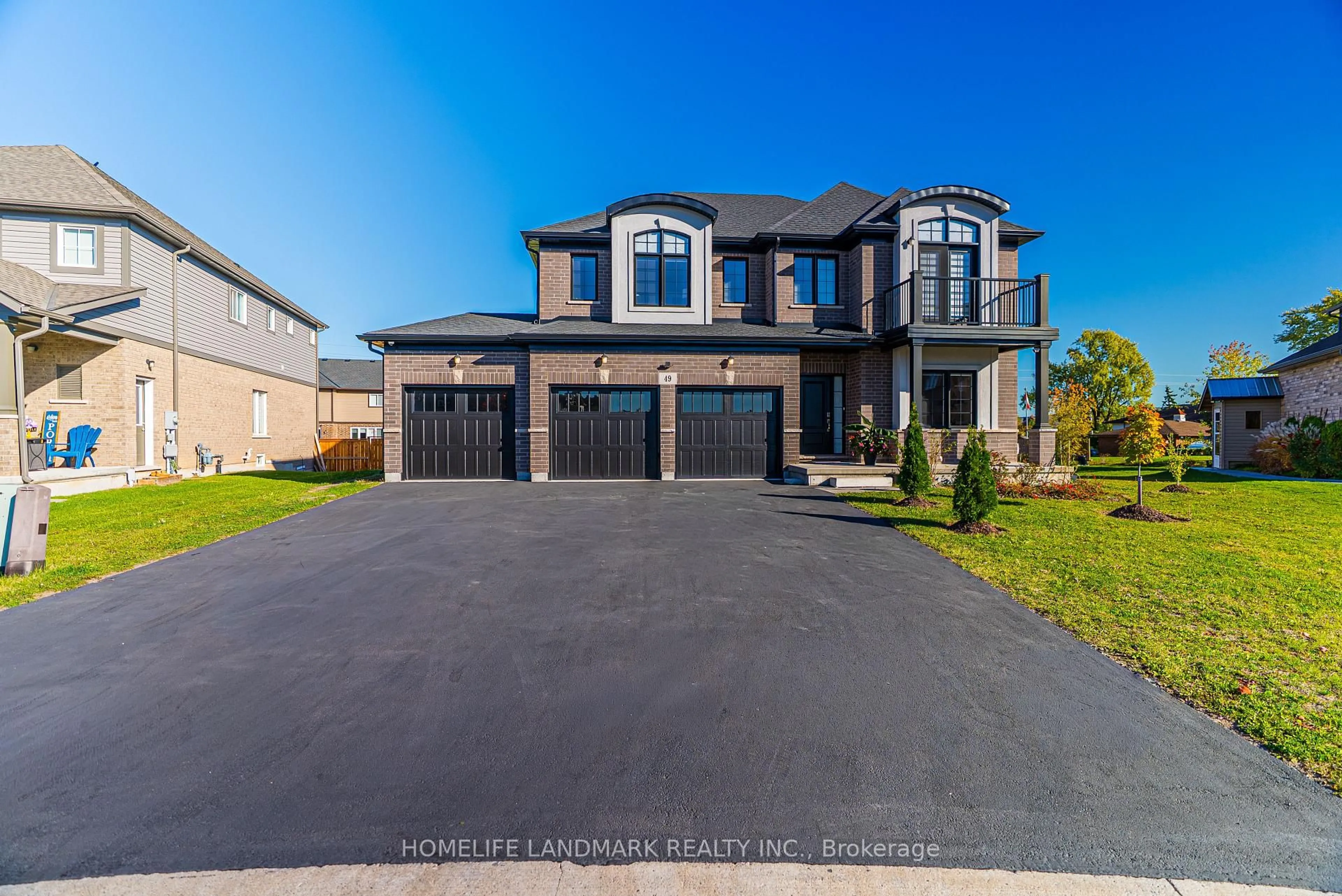 Home with brick exterior material, street for 49 MONARCH St, Welland Ontario L3C 0E6