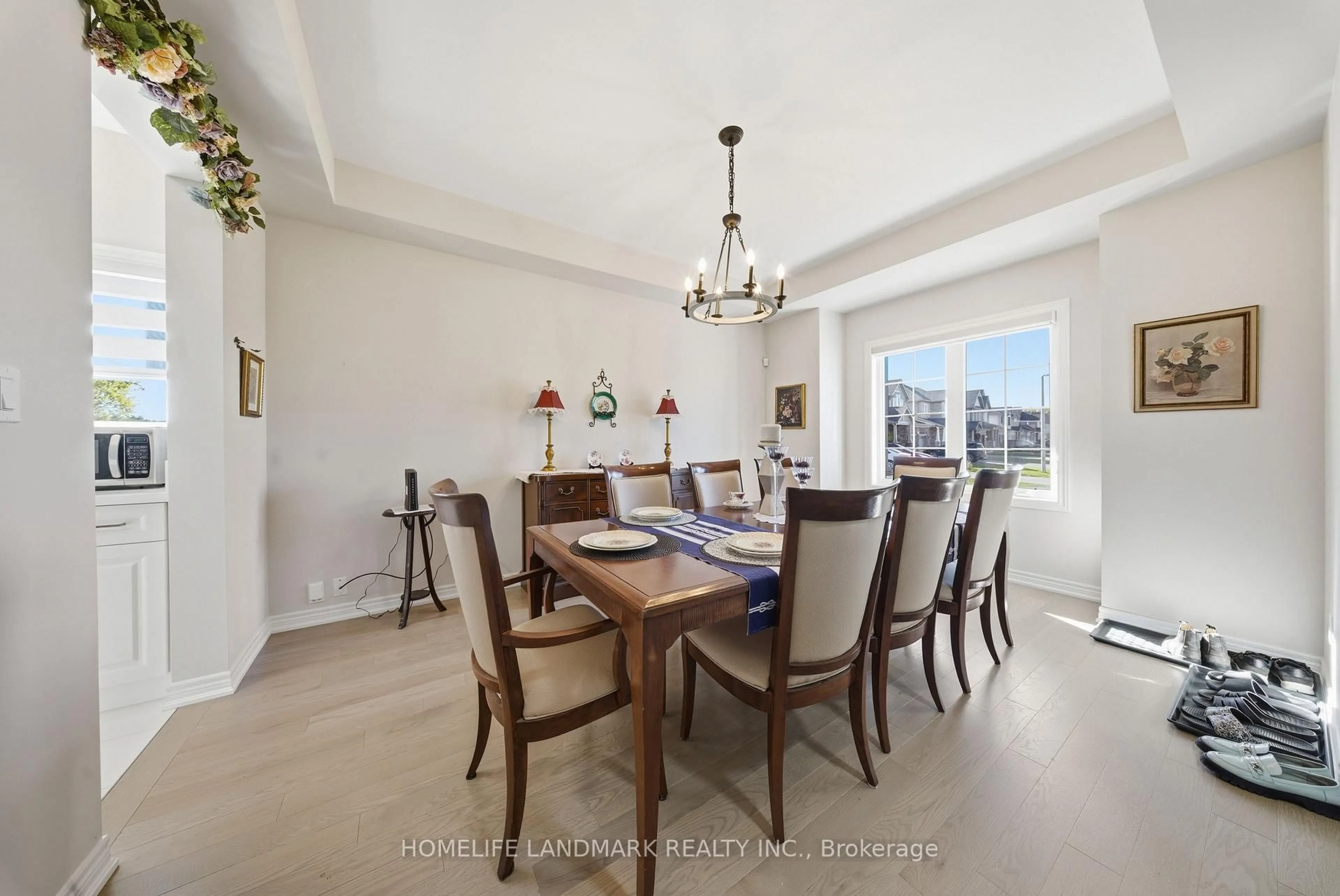 Dining room, unknown for 49 MONARCH St, Welland Ontario L3C 0E6