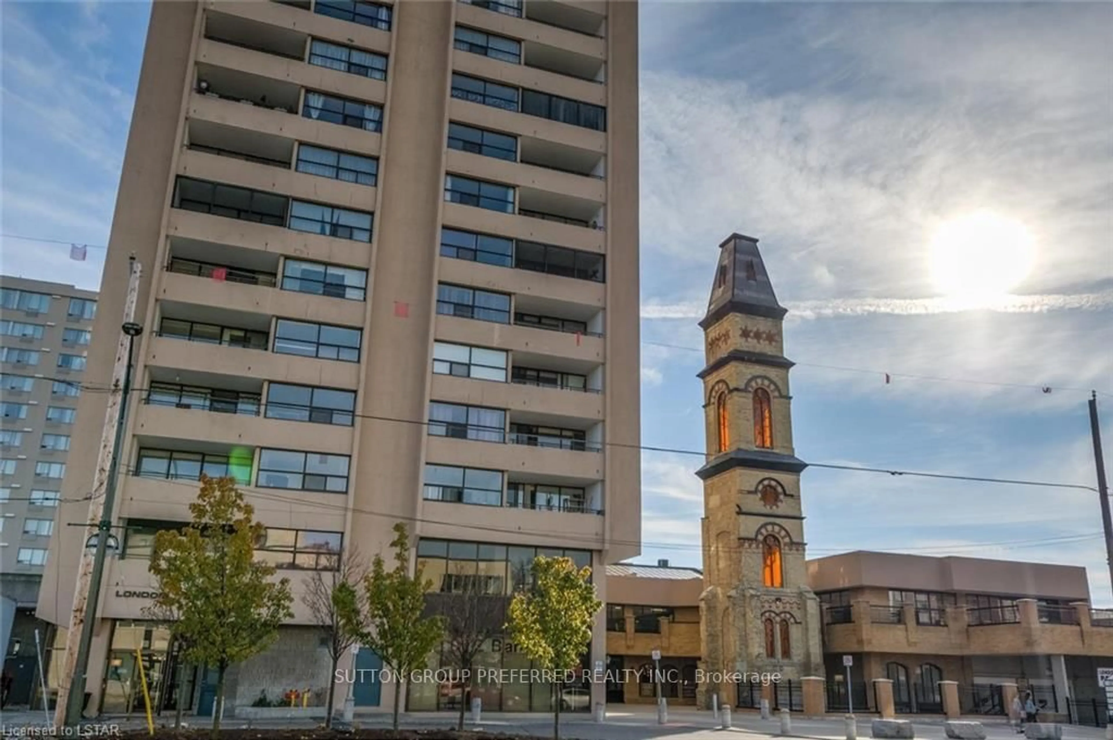 Unknown for 389 Dundas St #2404, London East Ontario N6B 3L5