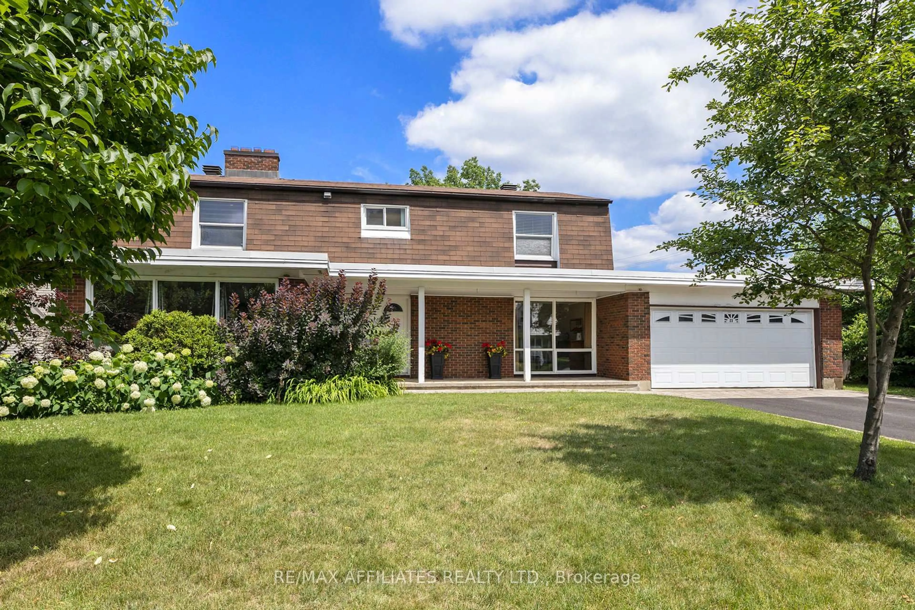 Home with brick exterior material, street for 23 SIOUX Cres, Ottawa Ontario K2H 7E4