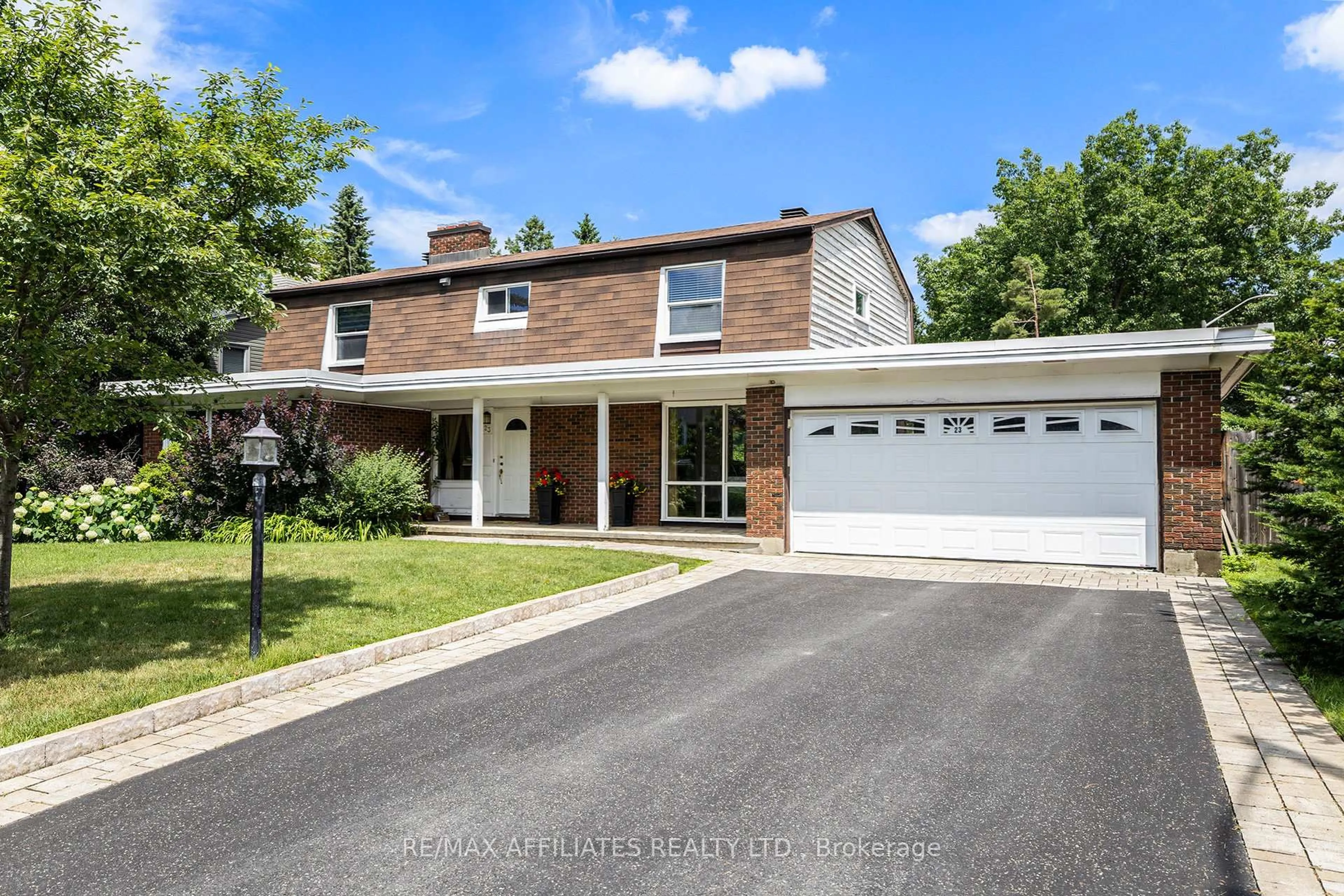 Unknown for 23 SIOUX Cres, Ottawa Ontario K2H 7E4