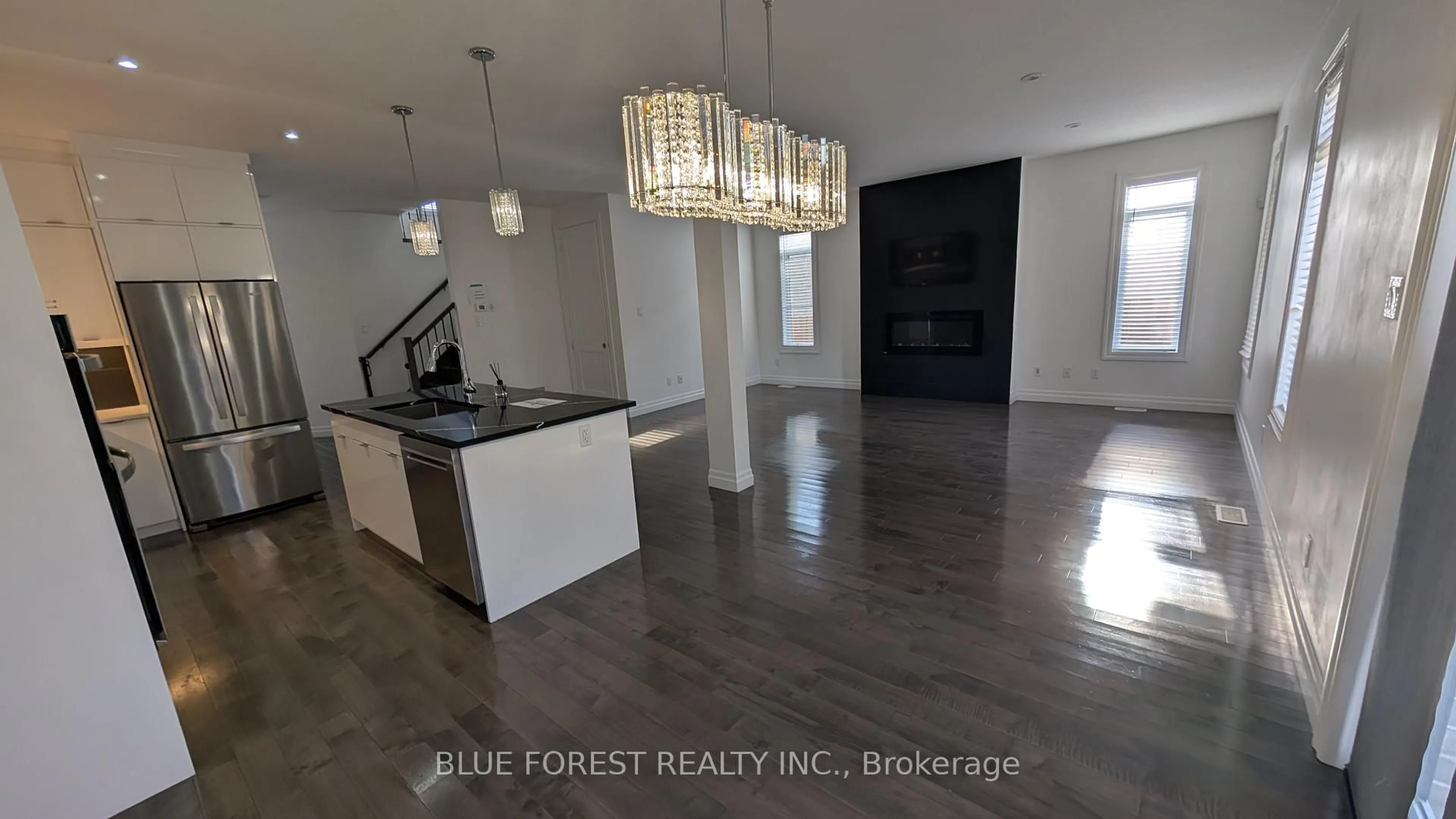 Open concept kitchen, unknown for 3319 Regiment Rd, London South Ontario N6P 0G5