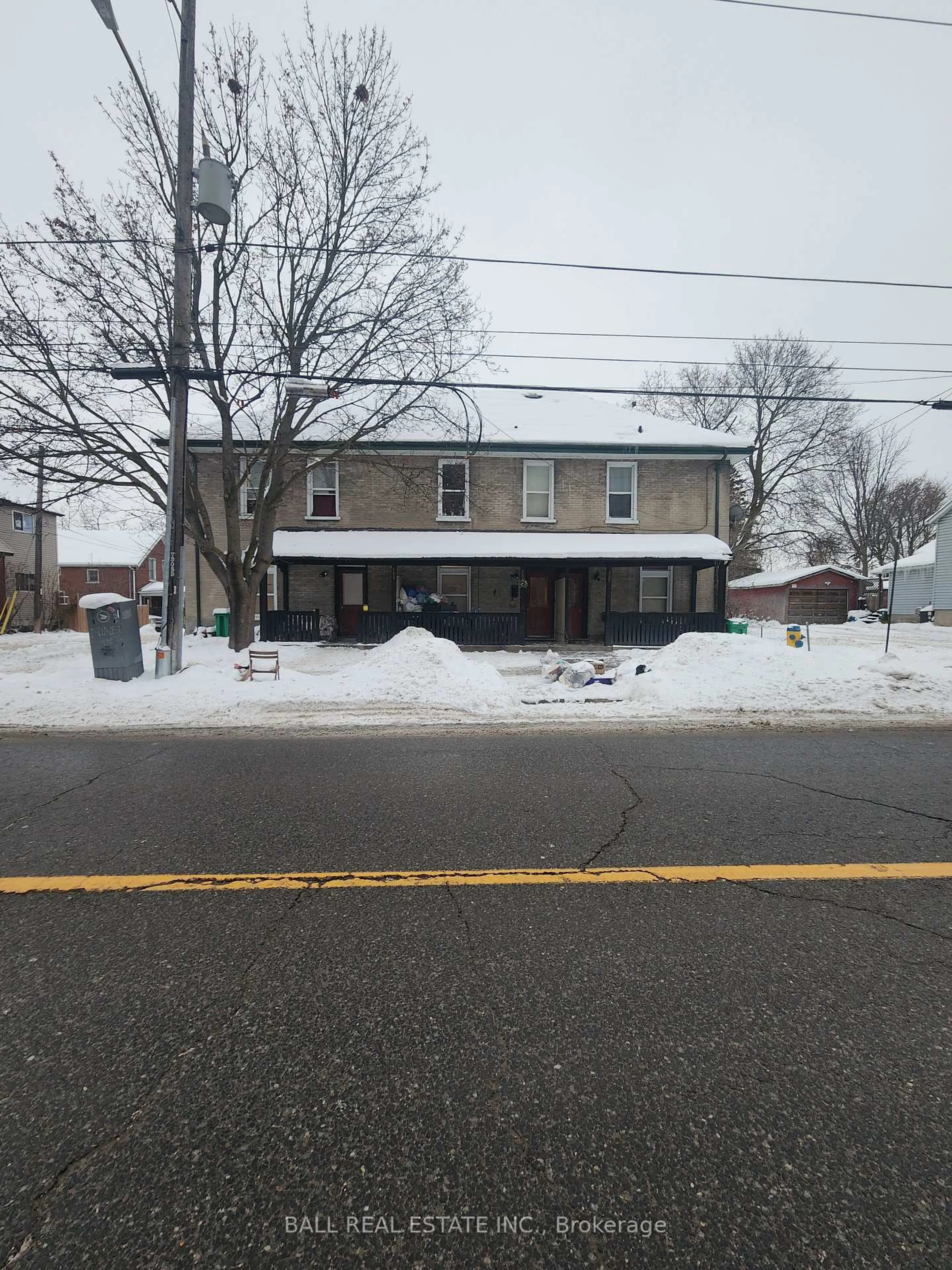 Unknown for 483-487 Albert St, Peterborough Ontario K9J 4N7