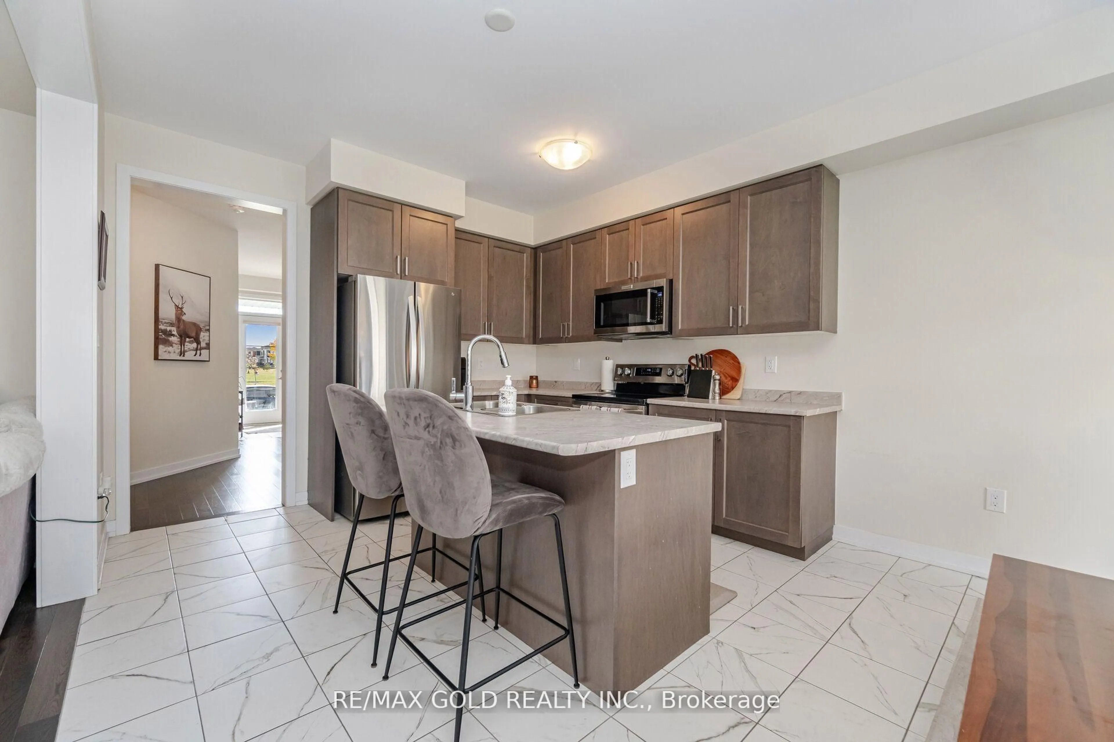 Open concept kitchen, ceramic/tile floor for 128 Whithorn Cres, Haldimand Ontario N3W 0G4