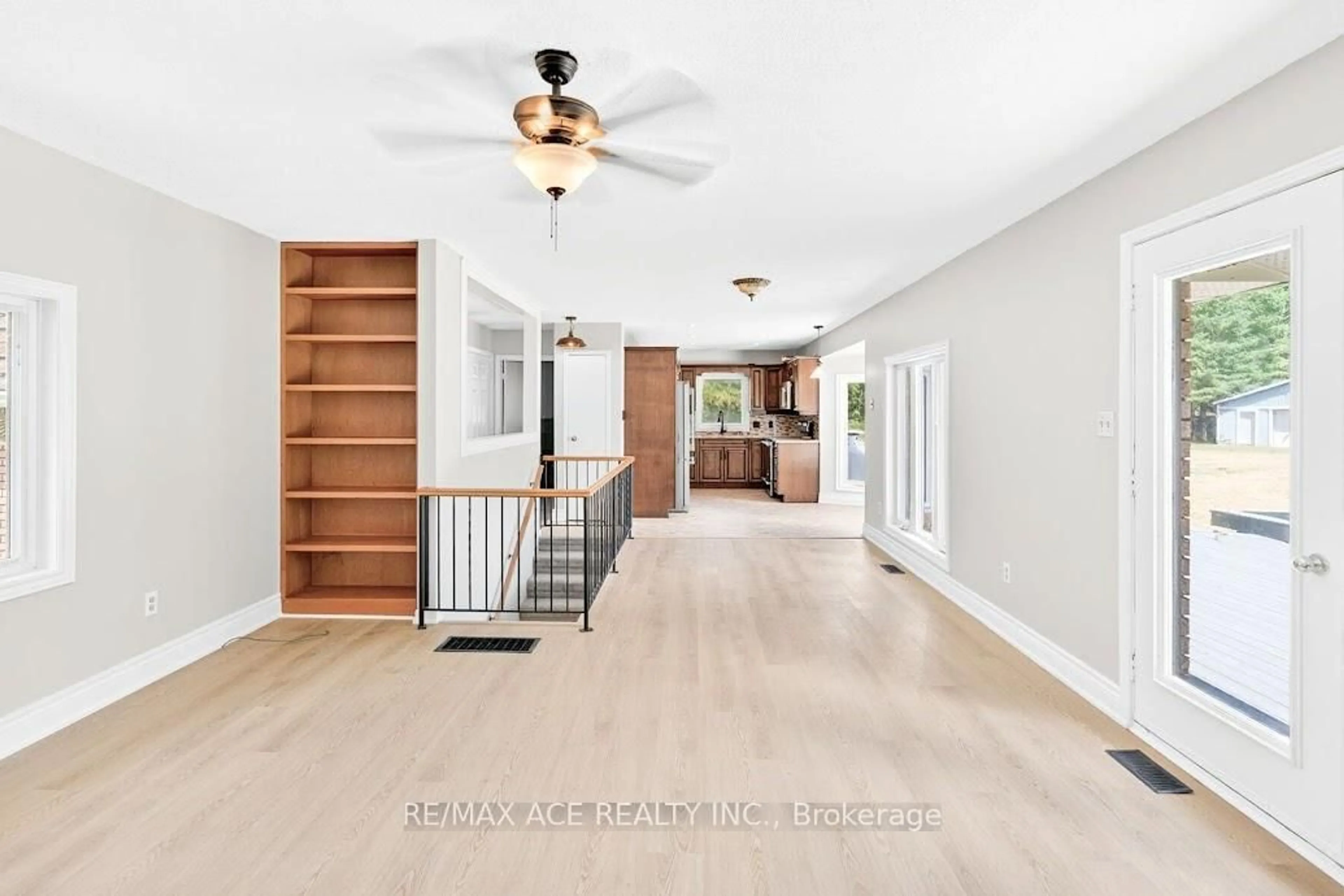 Indoor entryway for 2425 North School Rd, Havelock-Belmont-Methuen Ontario K0L 1Z0