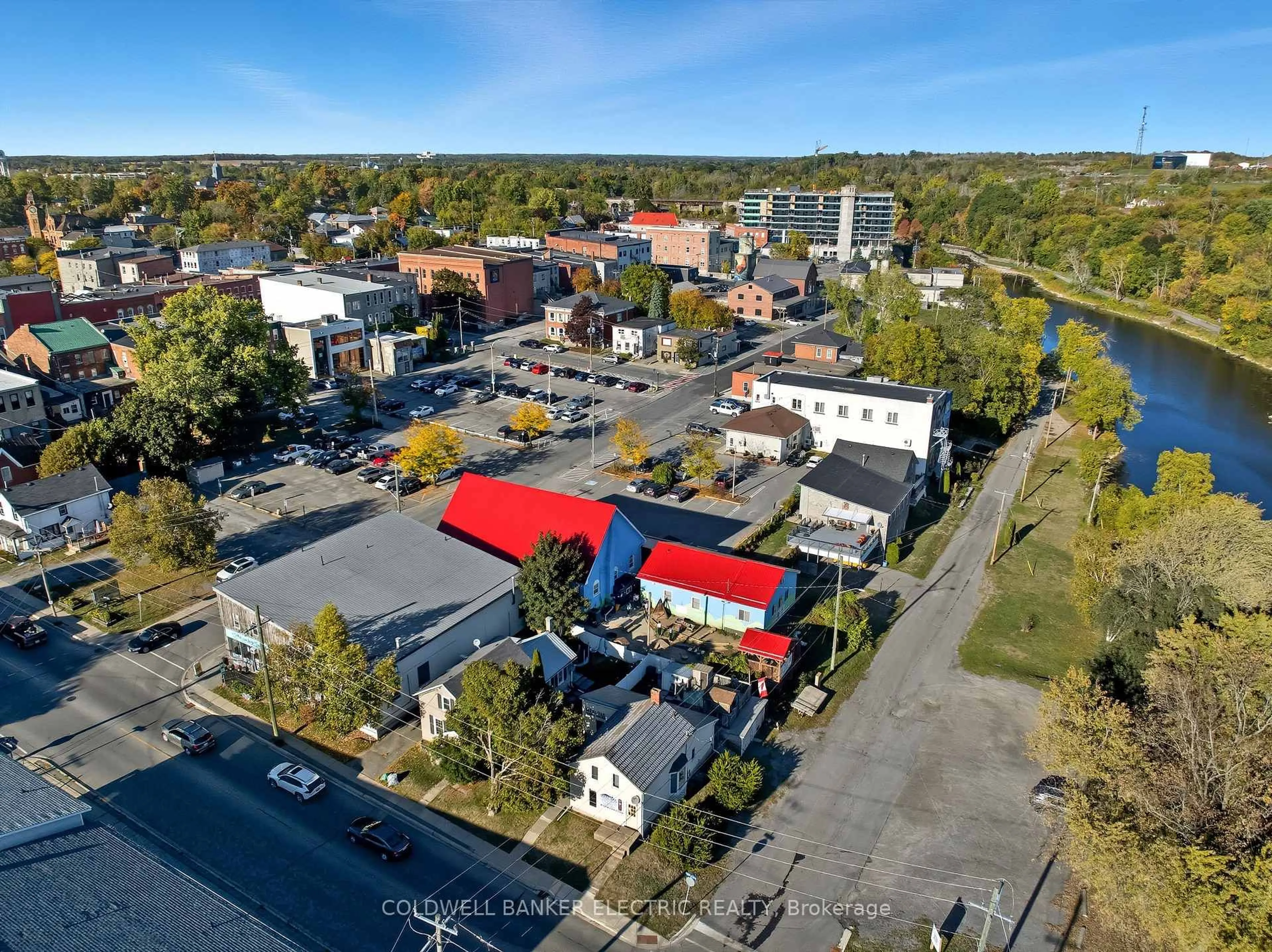 A pic from outside/outdoor area/front of a property/back of a property/a pic from drone, street for 59 Centre St, Greater Napanee Ontario K7R 1M8