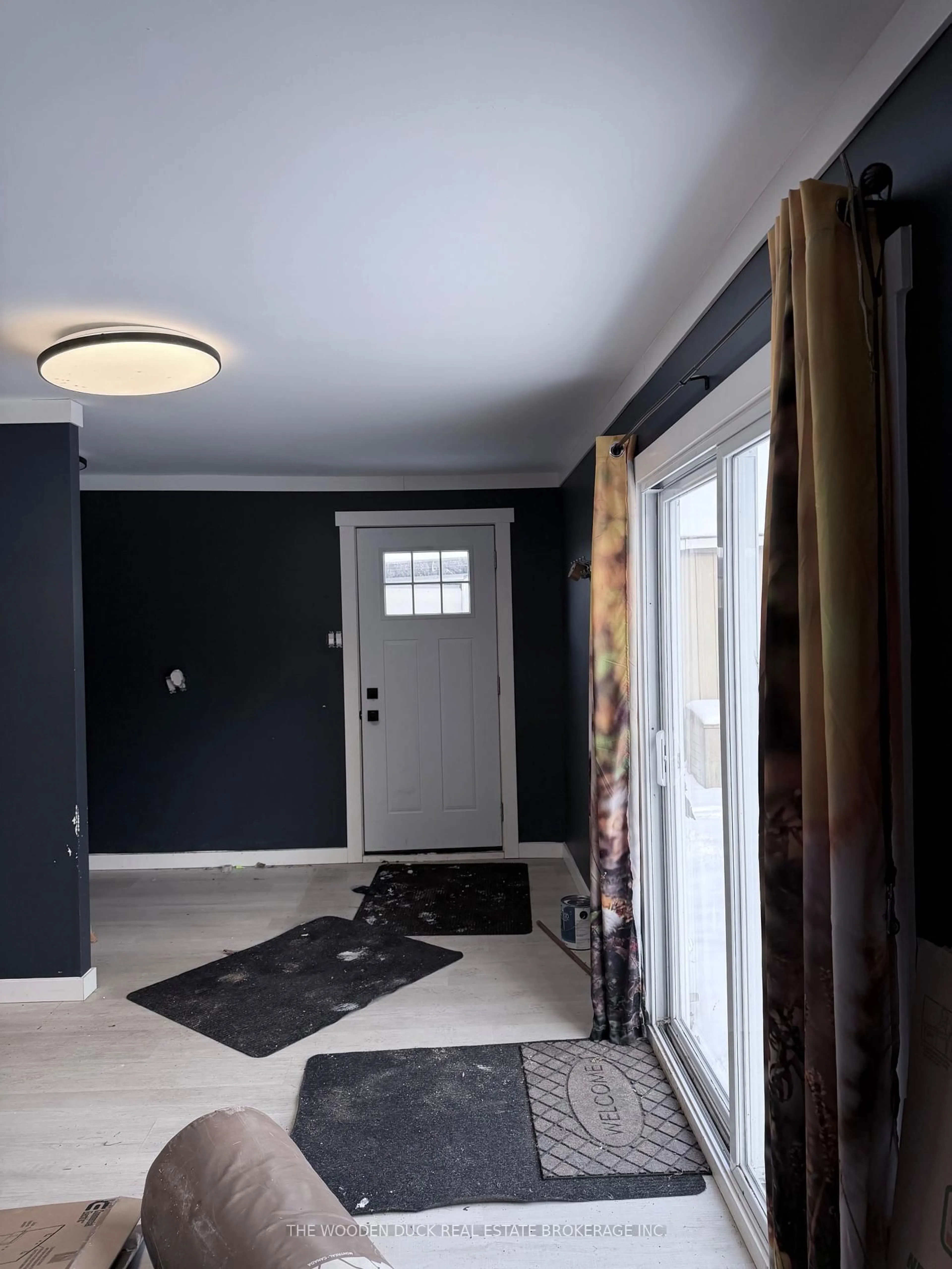 Indoor entryway for 231 County Rd 28 Rd, Otonabee-South Monaghan Ontario L0A 1G0