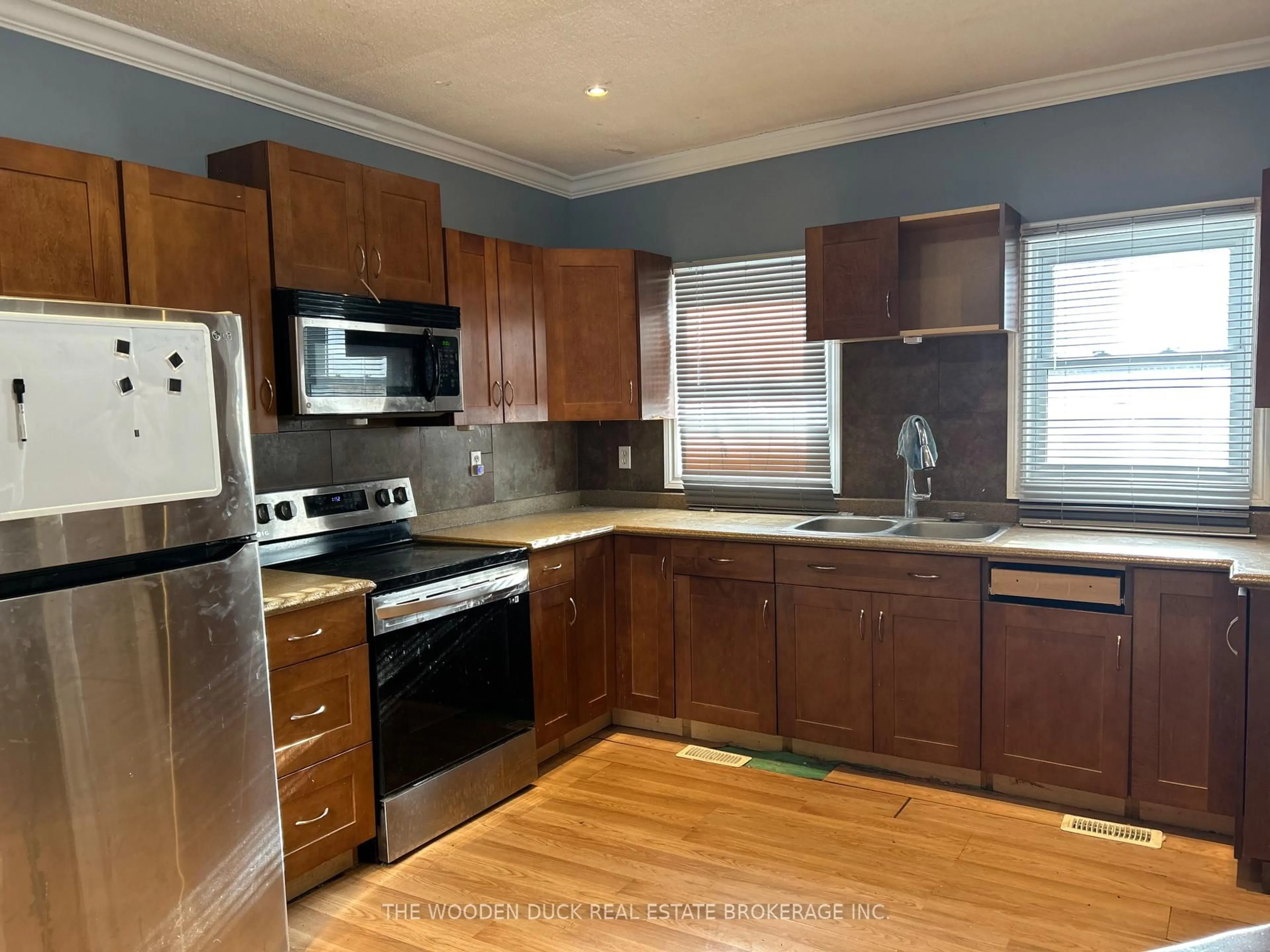 Standard kitchen, wood/laminate floor for 231 County Rd 28 Rd, Otonabee-South Monaghan Ontario L0A 1G0