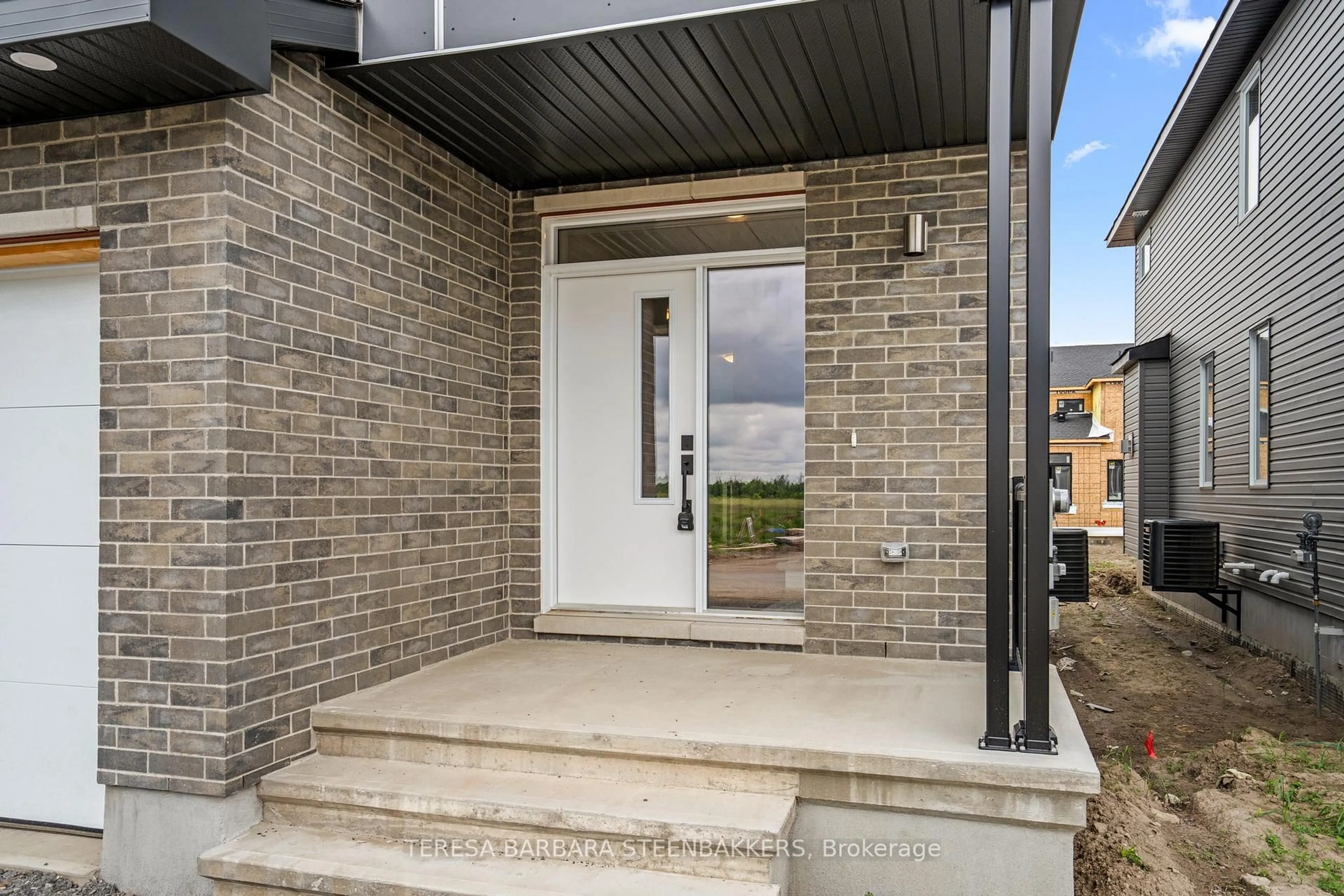 Unknown for 747 Kenny Gordon Ave, Ottawa Ontario K4M 0X9