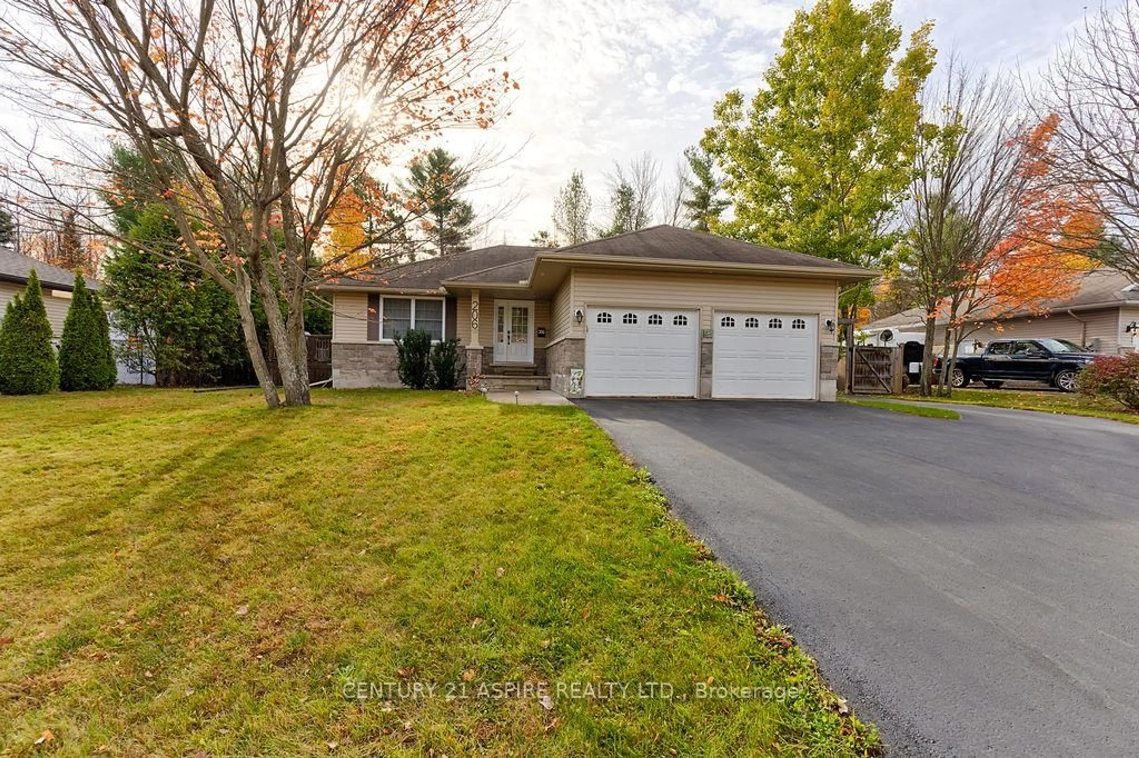 Unknown for 206 Oriole Cres, Petawawa Ontario K8H 0A9
