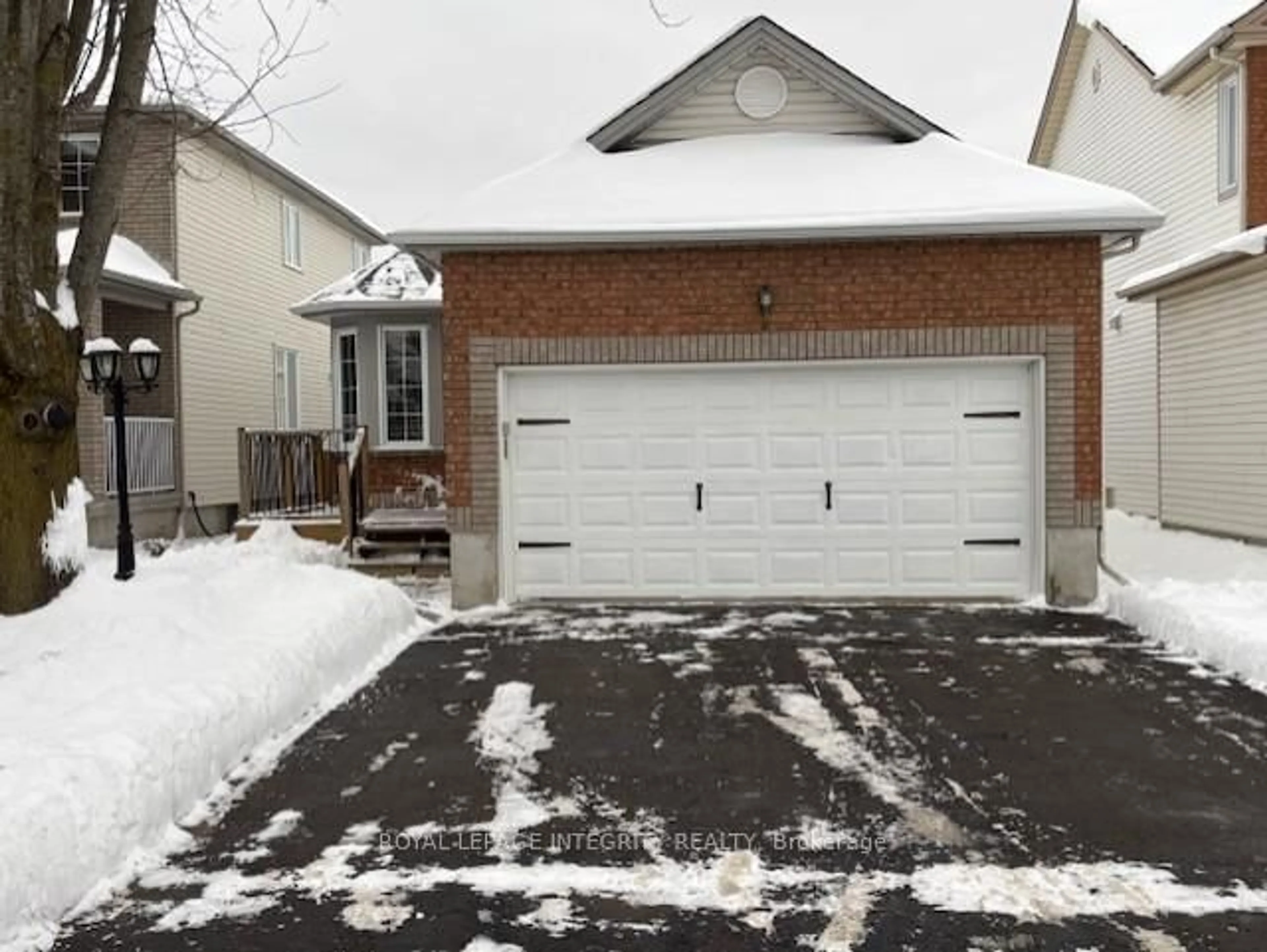 Indoor garage for 22 Halkirk Ave, Ottawa Ontario K2V 1B5