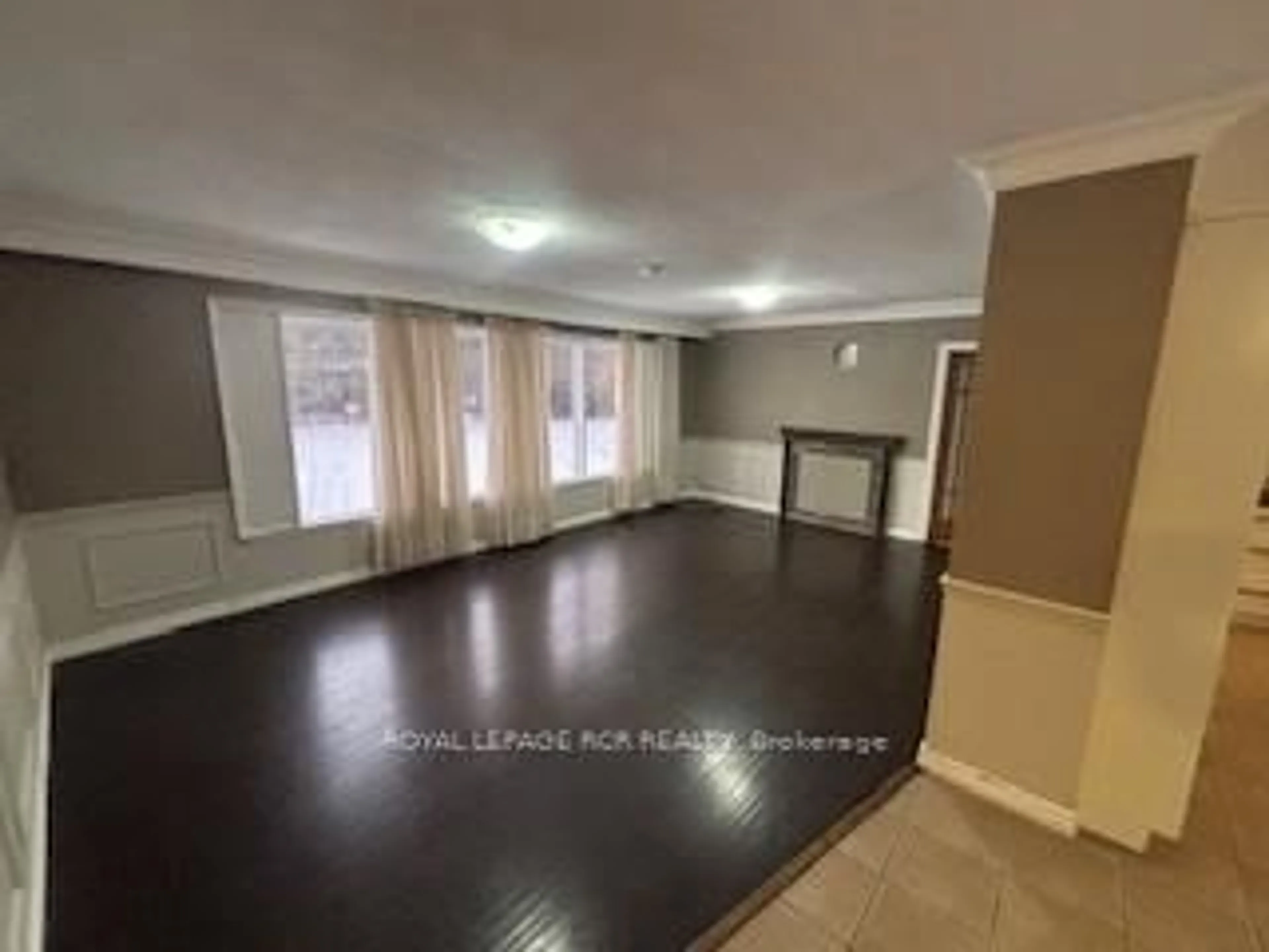 A pic of a room for 3 Starrview Cres, Mono Ontario L9W 3A8