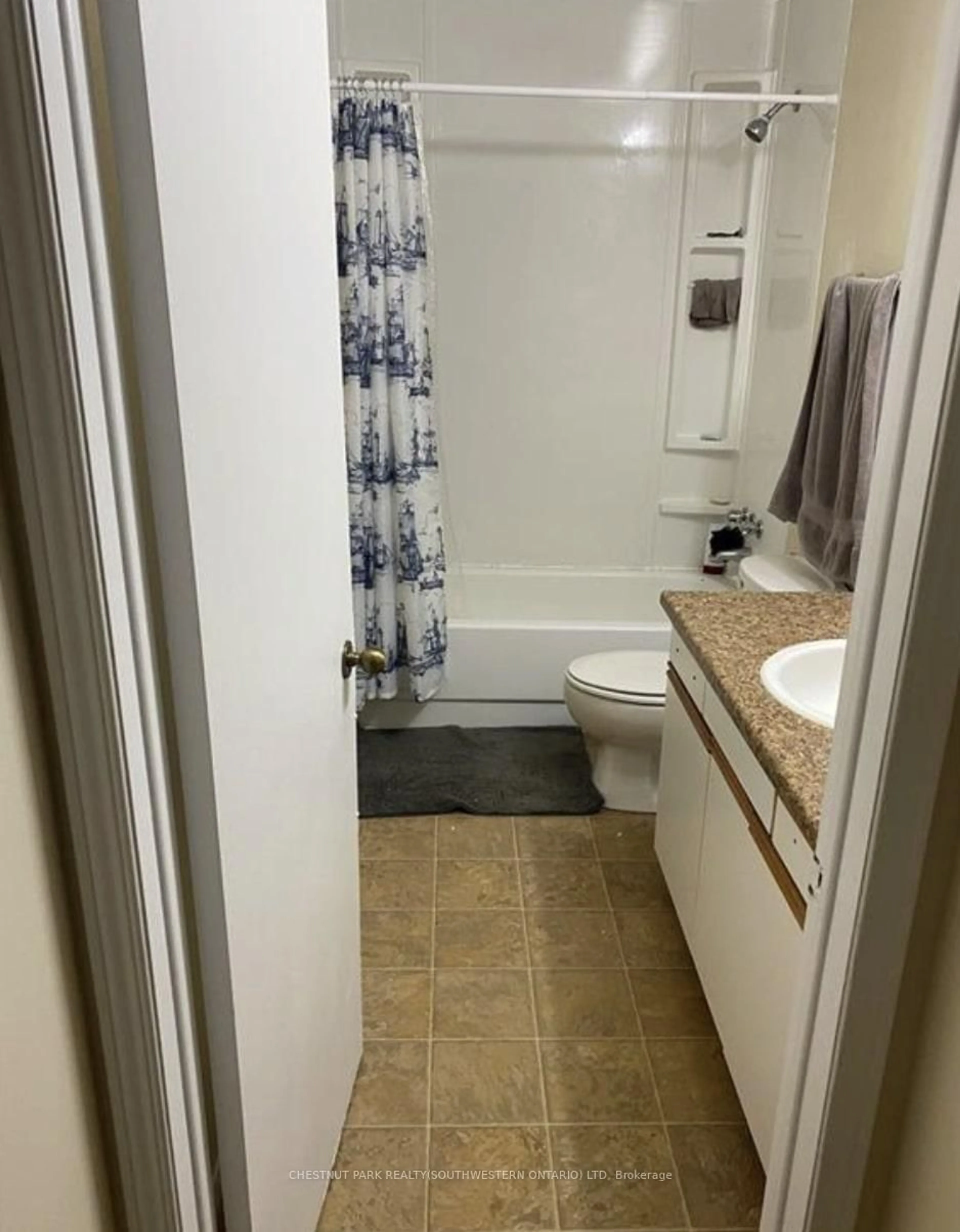 Standard bathroom, unknown for 839 Stirling Ave, Kitchener Ontario N2M 3K4