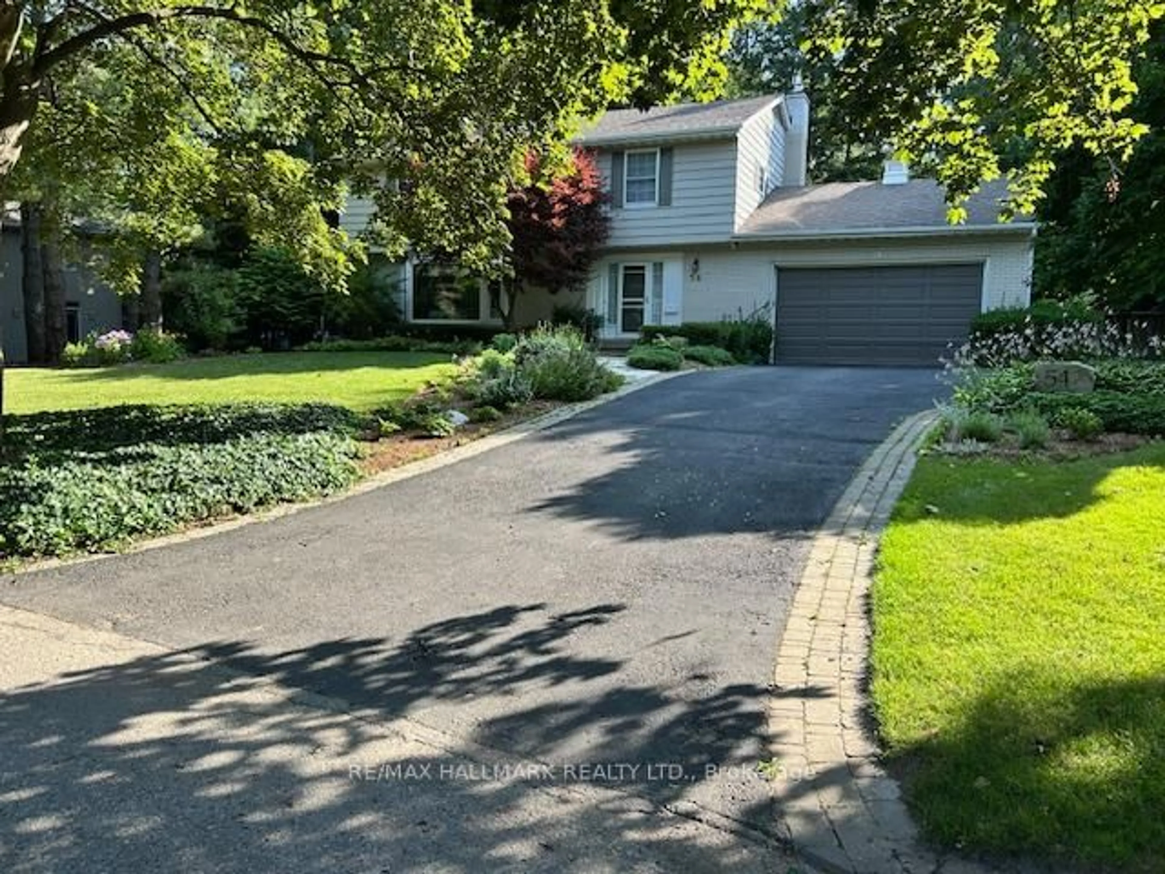 Unknown for 54 Ashton Cres, Waterloo Ontario N2L 1P9