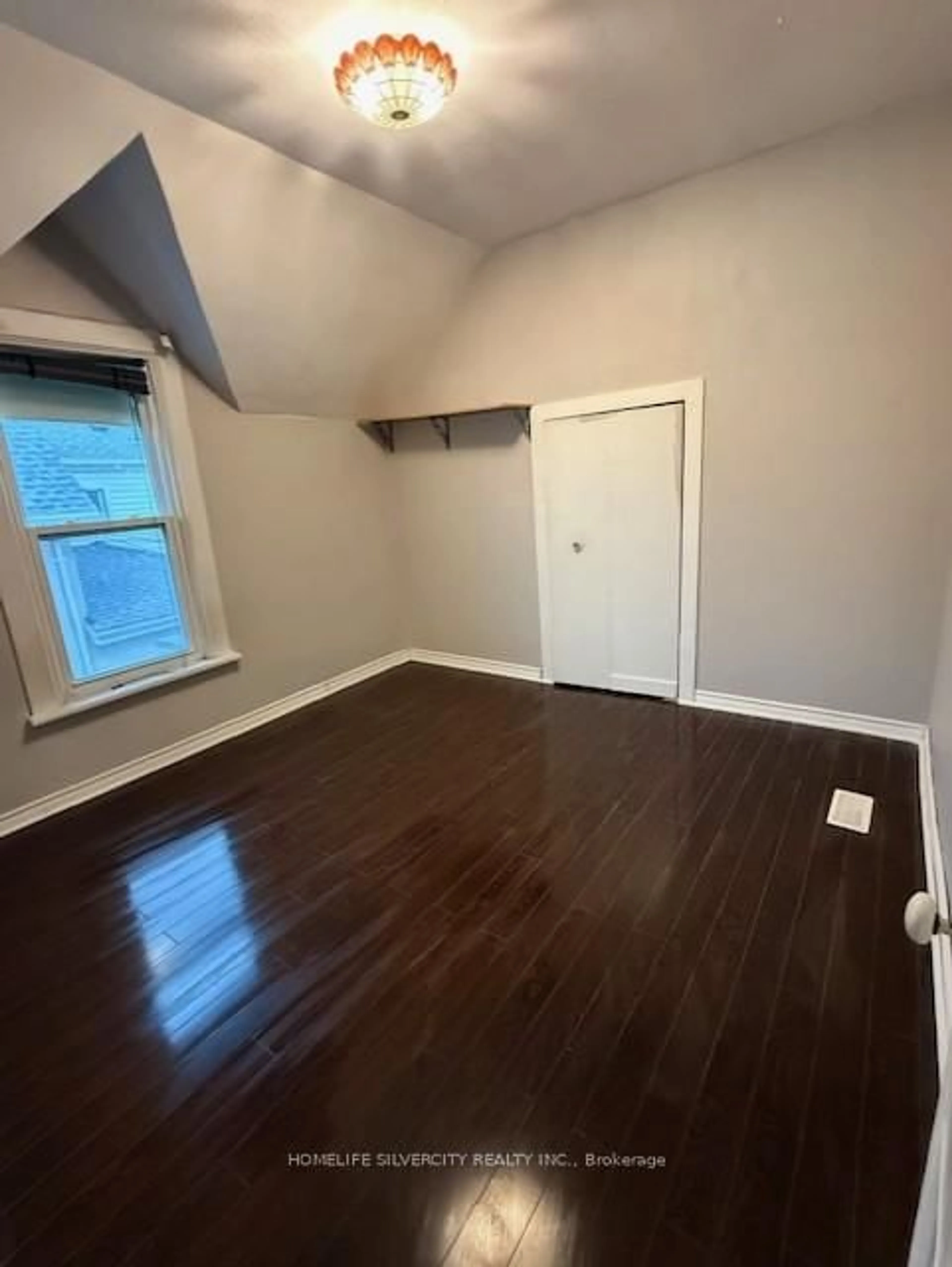 A pic of a room for 115 Murray St, Brantford Ontario N3S 5P5