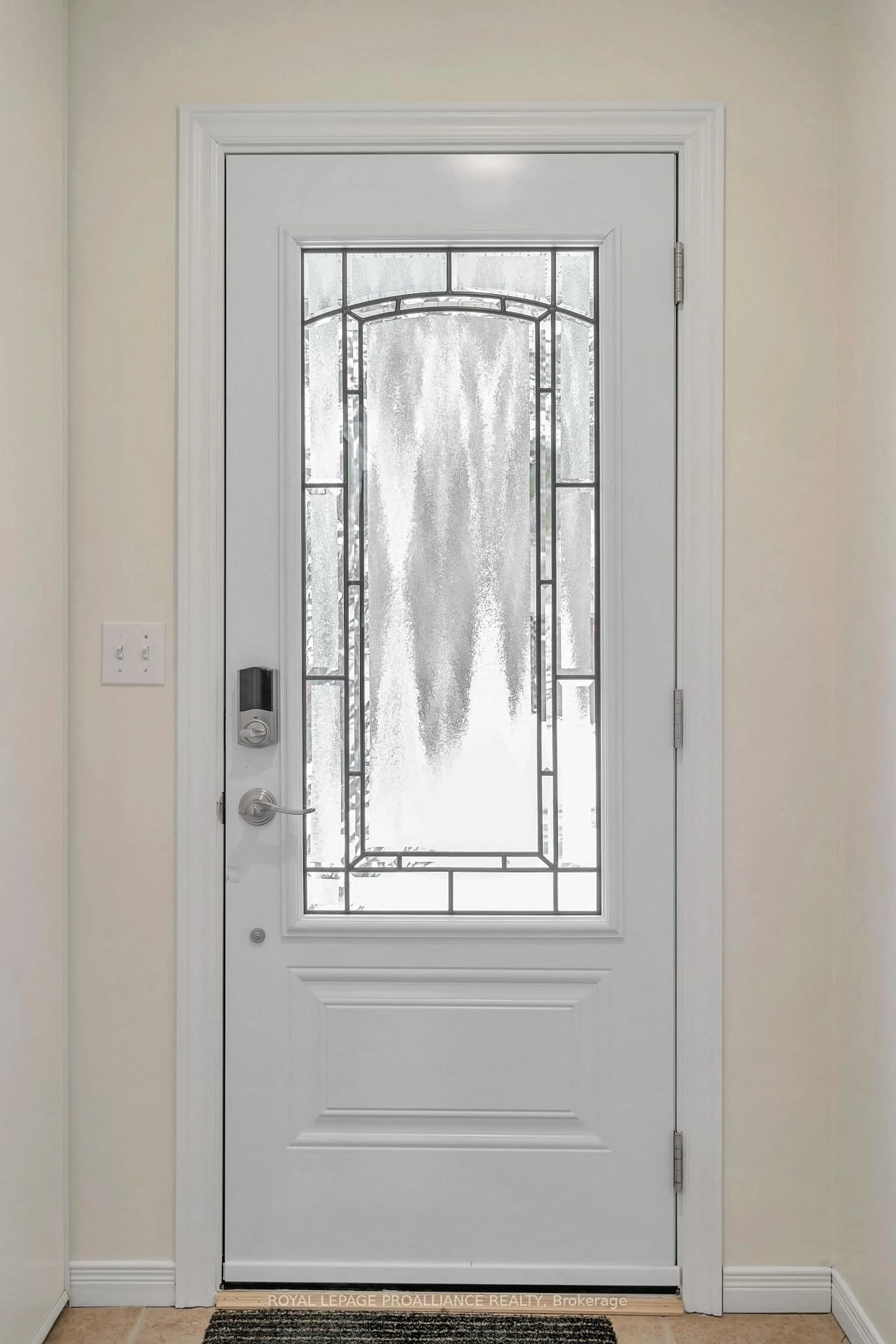 Indoor entryway for 9 Progress Ave #5, Belleville Ontario K8P 4Z3