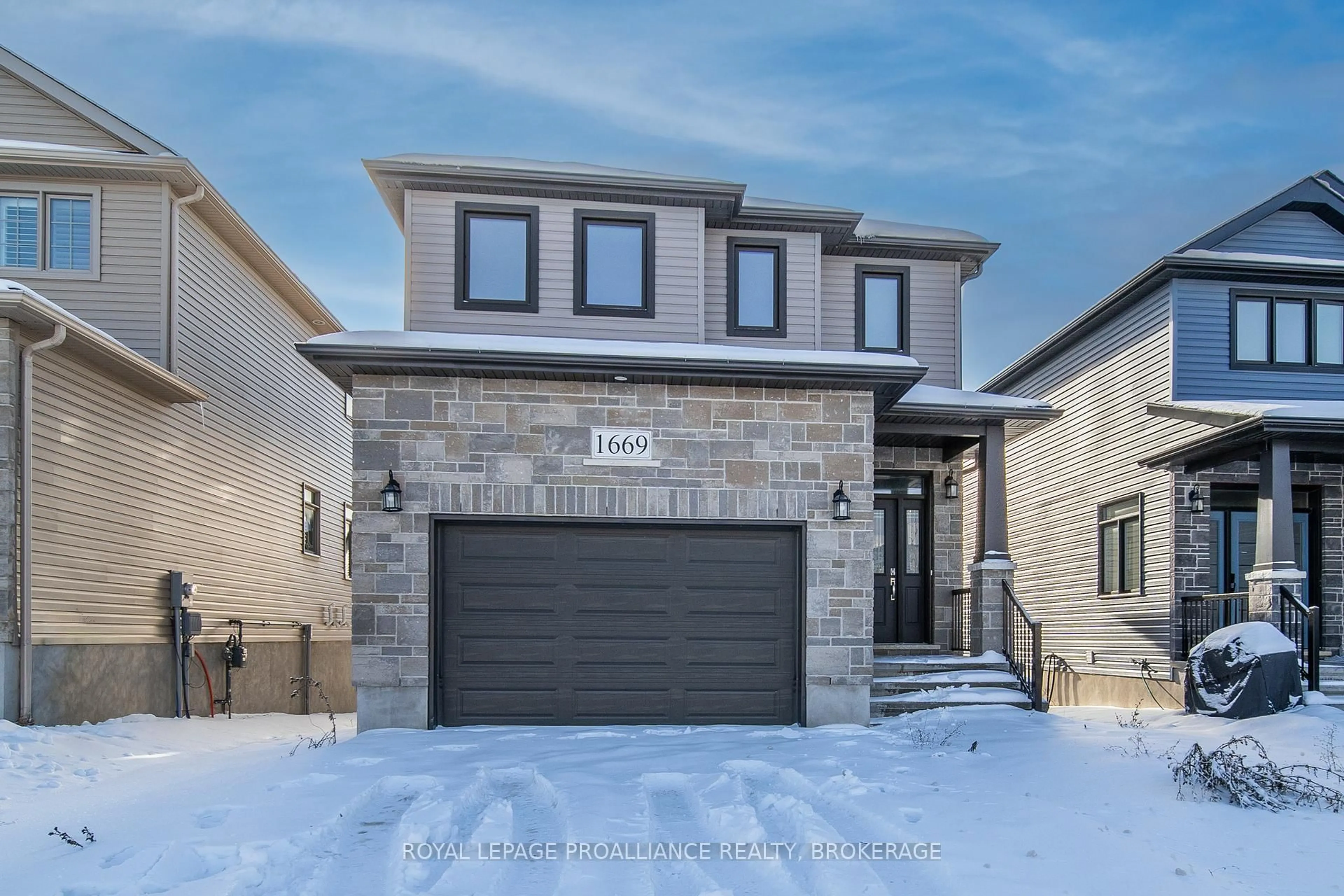 Home with brick exterior material, street for 1669 Brookedayle Ave, Kingston Ontario K7P 2V6