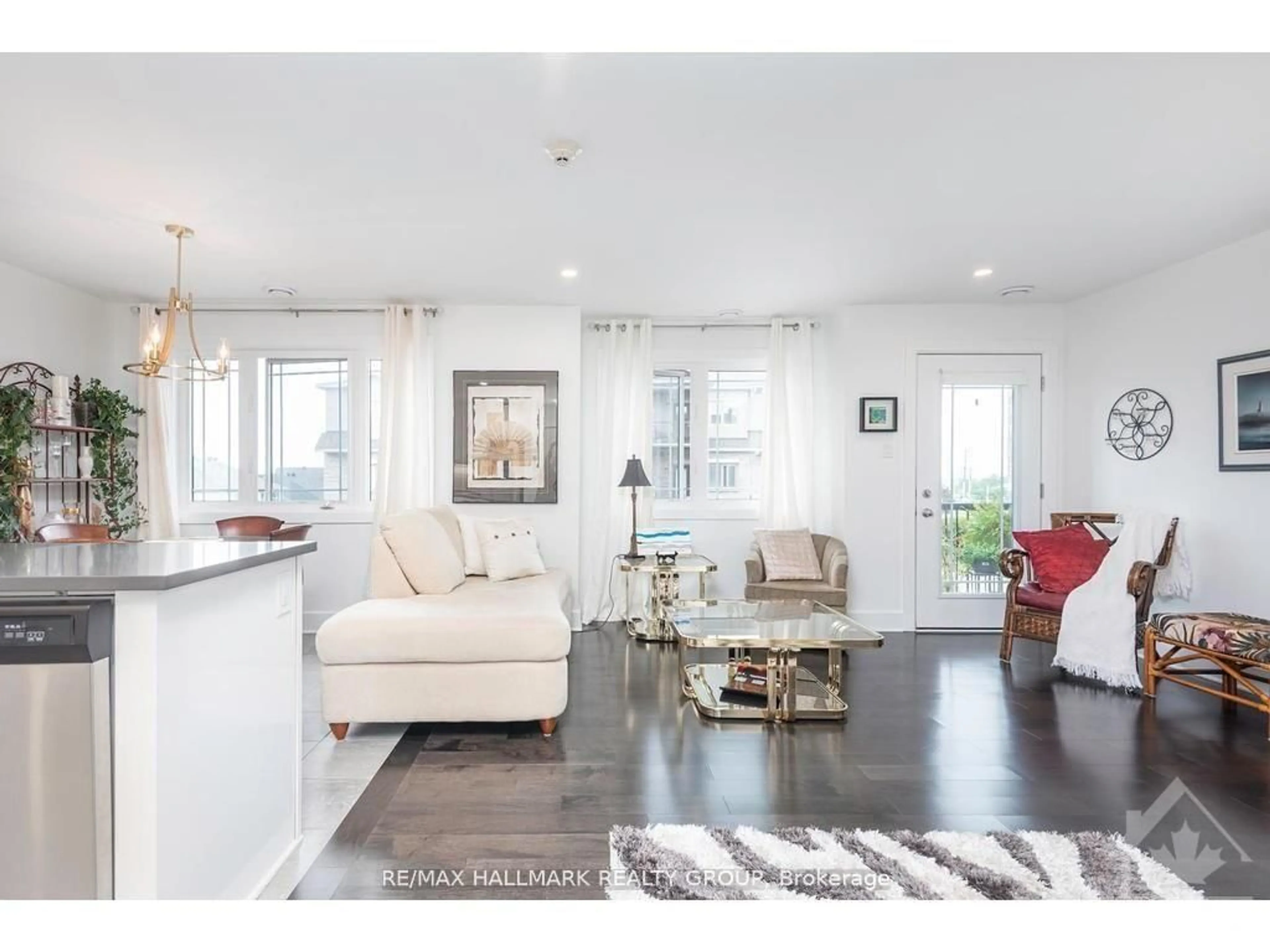 Living room with furniture, unknown for 340 TRIBECA Private #10, Ottawa Ontario K2J 6B4