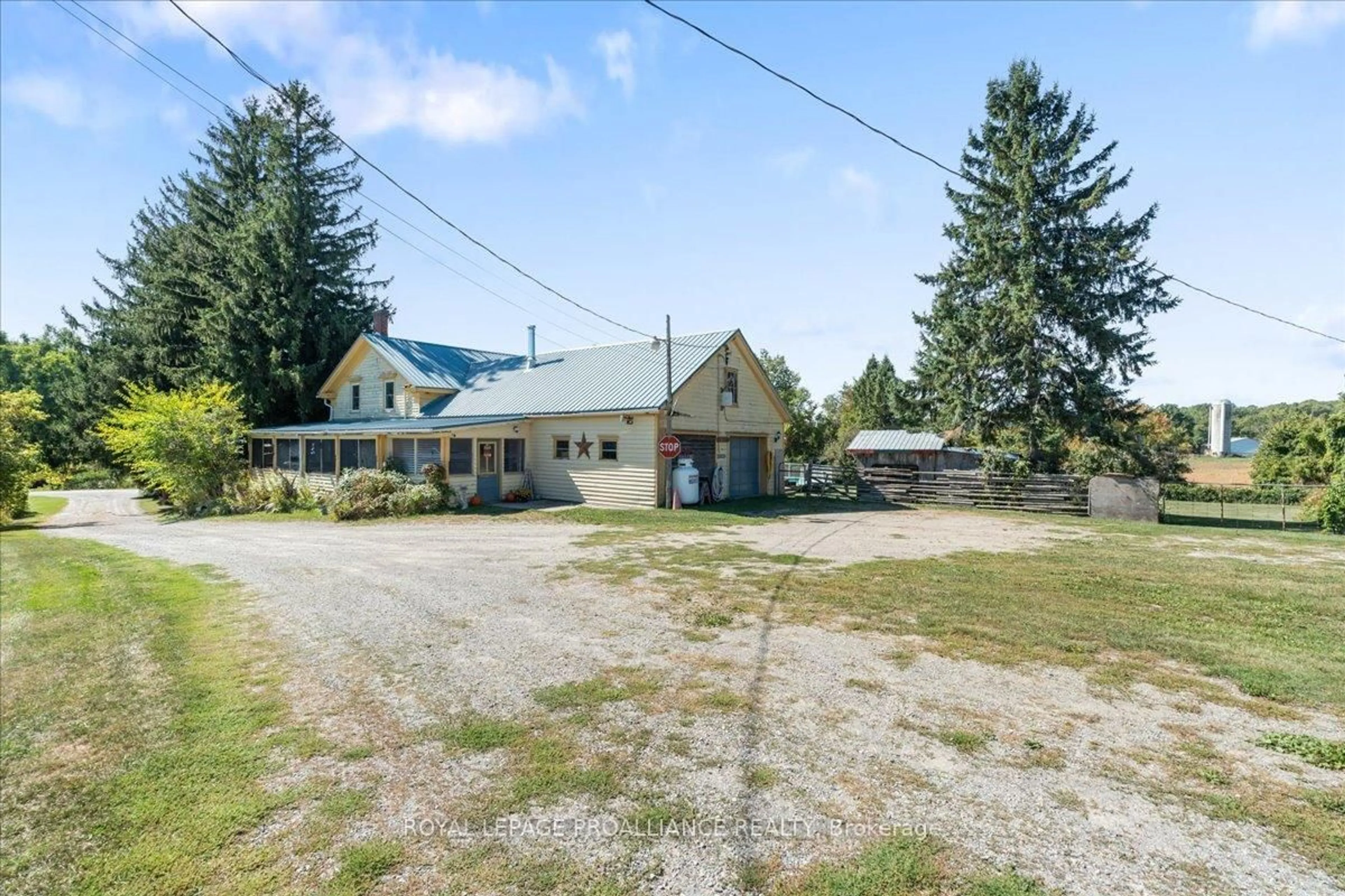 A pic from outside/outdoor area/front of a property/back of a property/a pic from drone, unknown for 22 Carson Rd, Belleville Ontario K0K 2Y0