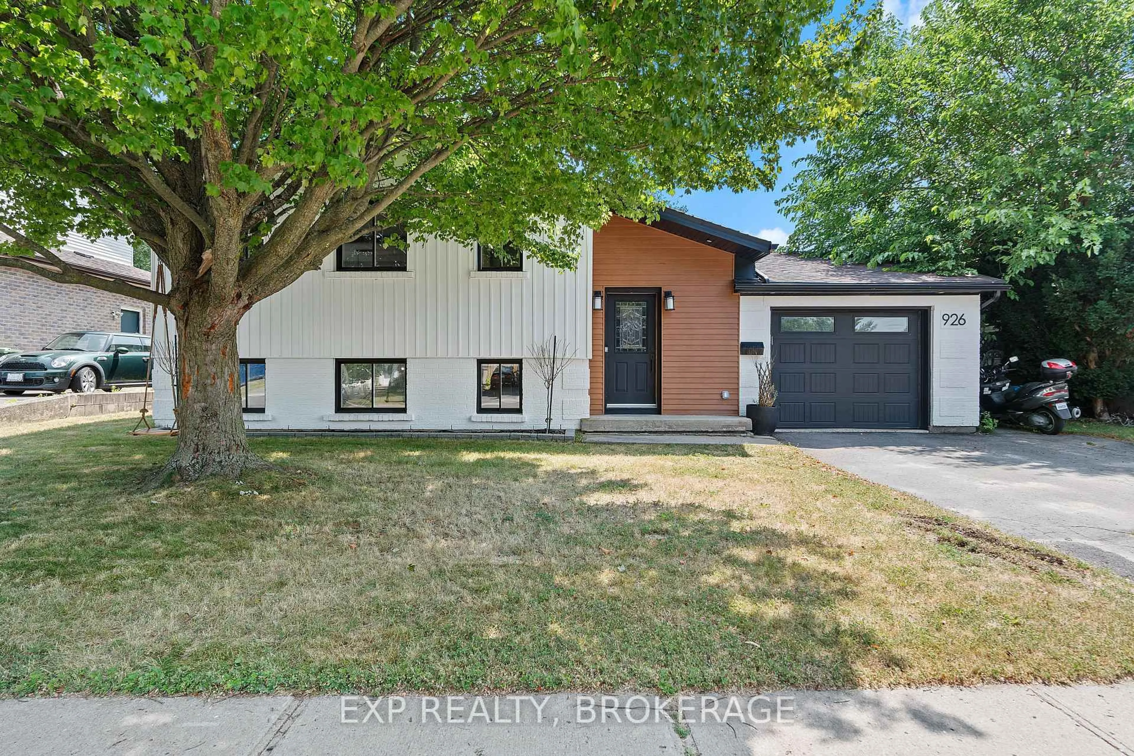 Home with brick exterior material, street for 926 CRESTHILL St, Kingston Ontario K7P 1H7