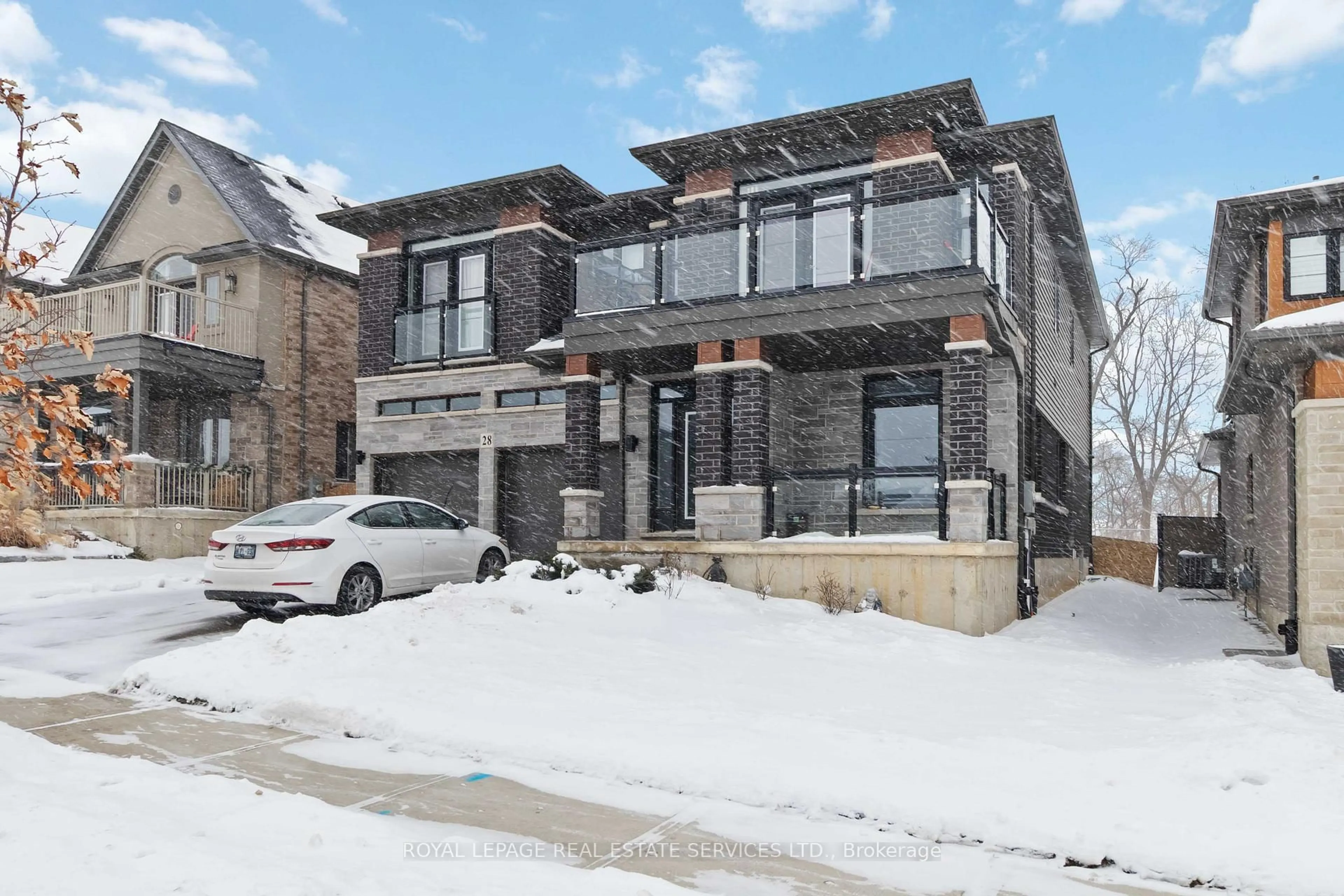 Home with brick exterior material, street for 28 Lorne Card Dr, Brant Ontario N3L 0J7