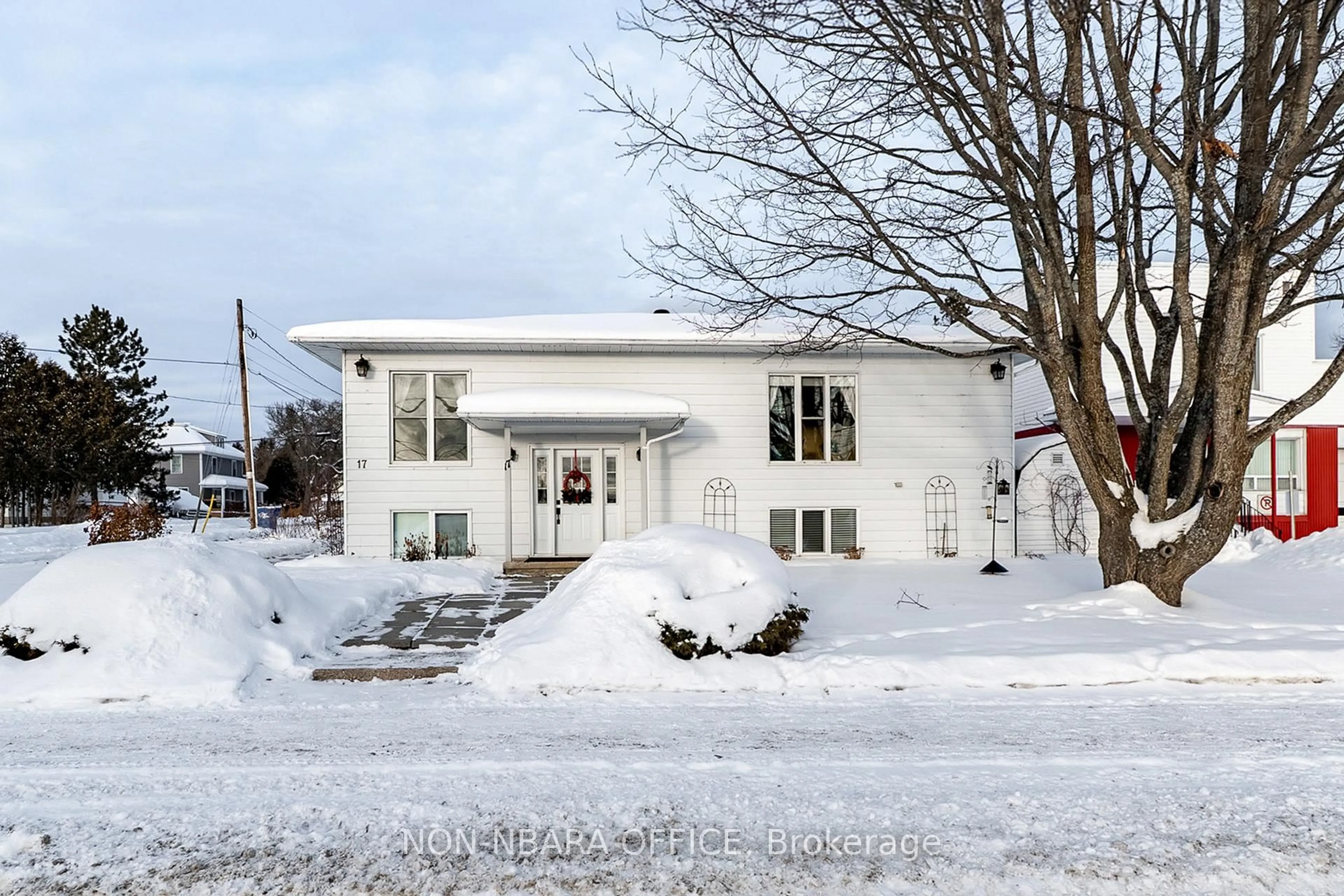 Unknown for 17 Principale St, West Nipissing Ontario P0H 2M0