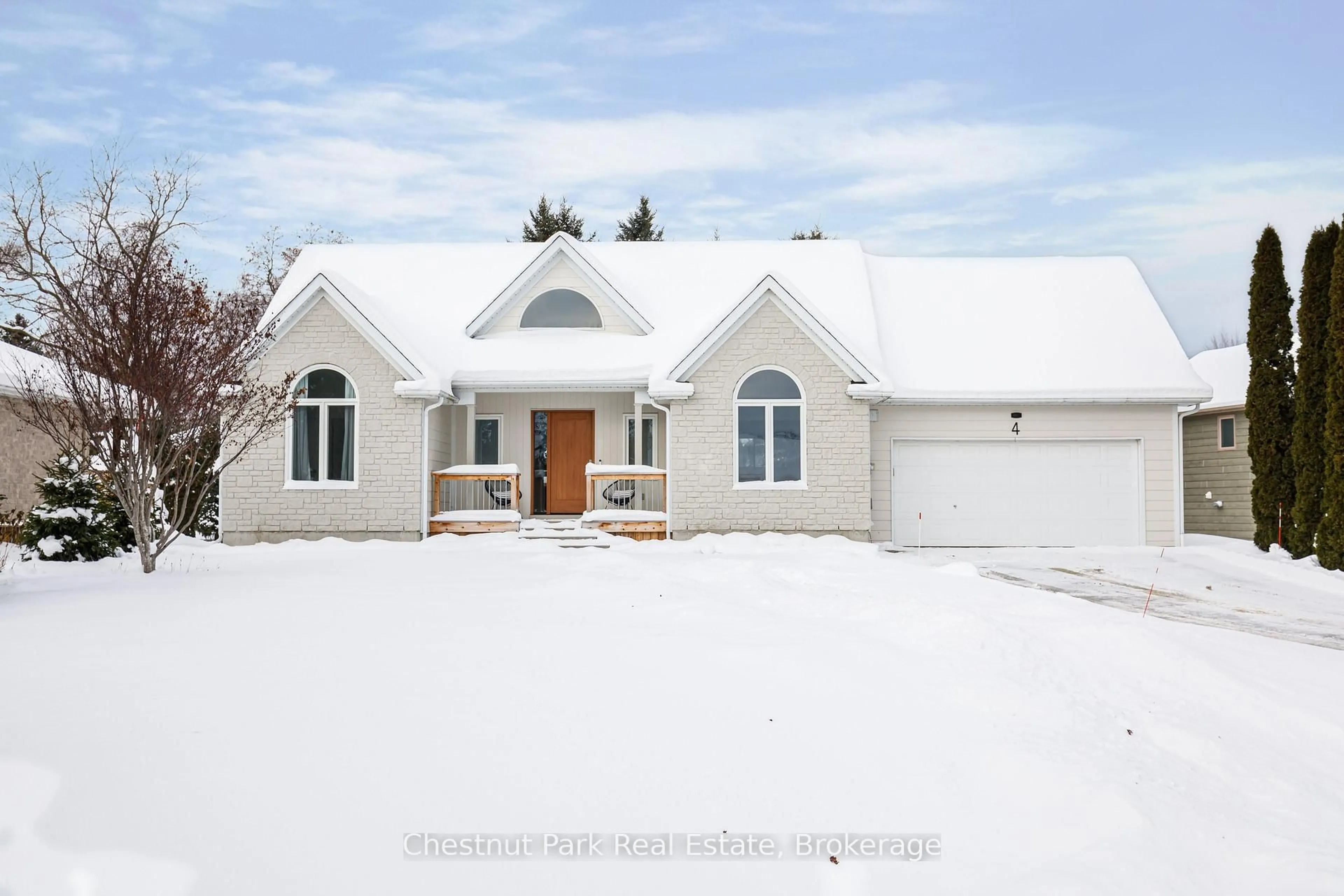 Home with vinyl exterior material, street for 4 Wickens Lane, Blue Mountains Ontario N0H 2P0